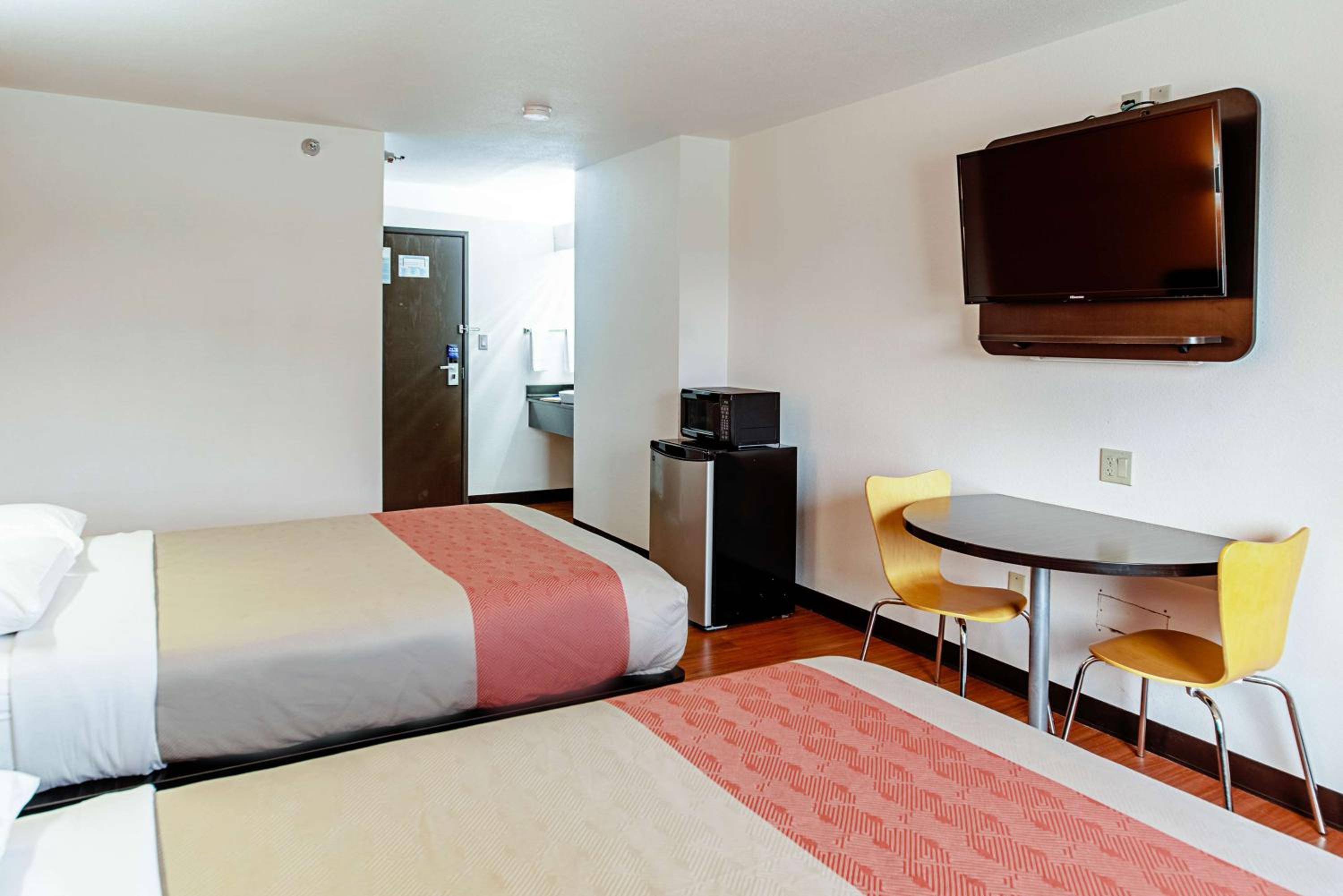 Quadruple Room - Non-Smoking