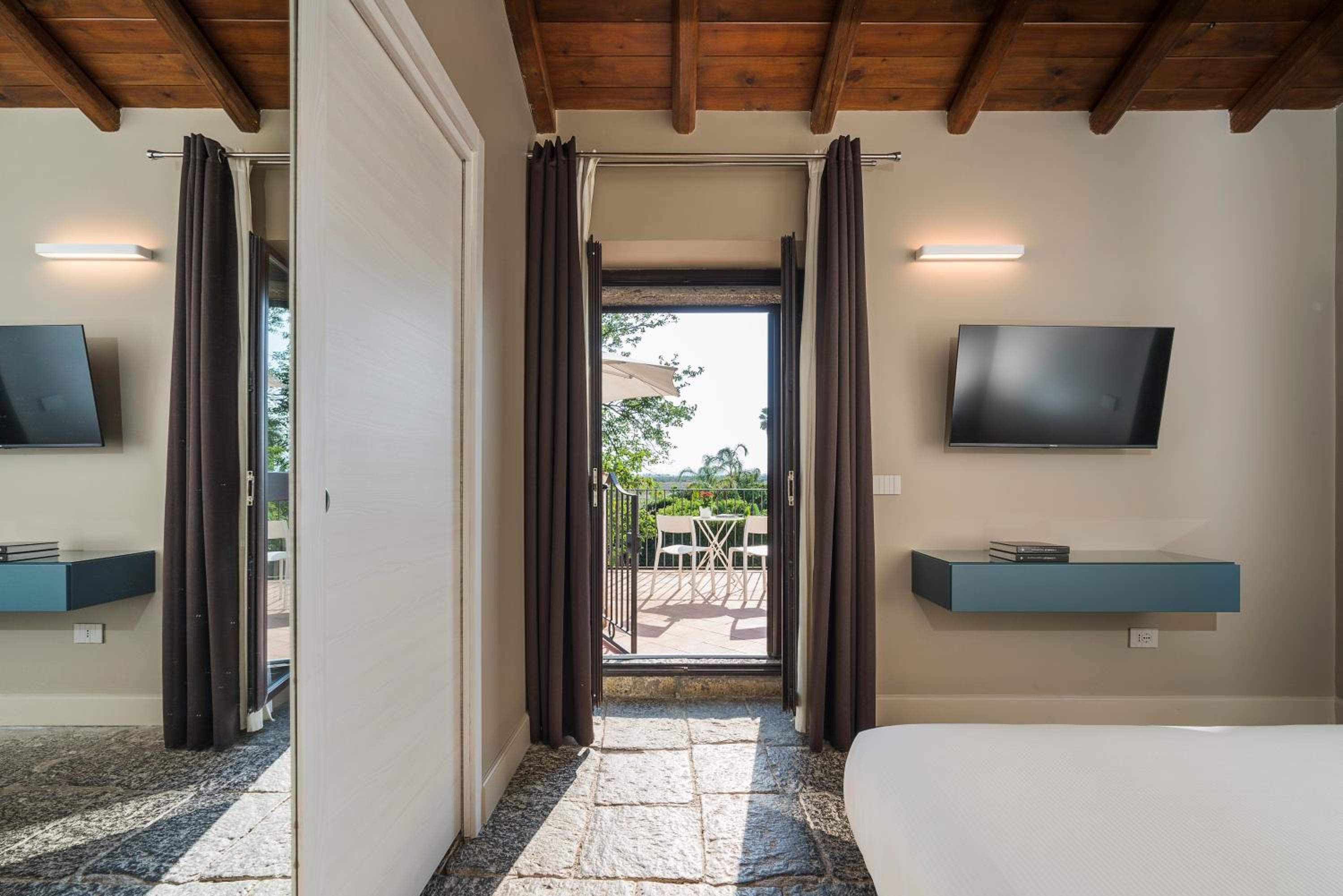 Double Room with Terrace