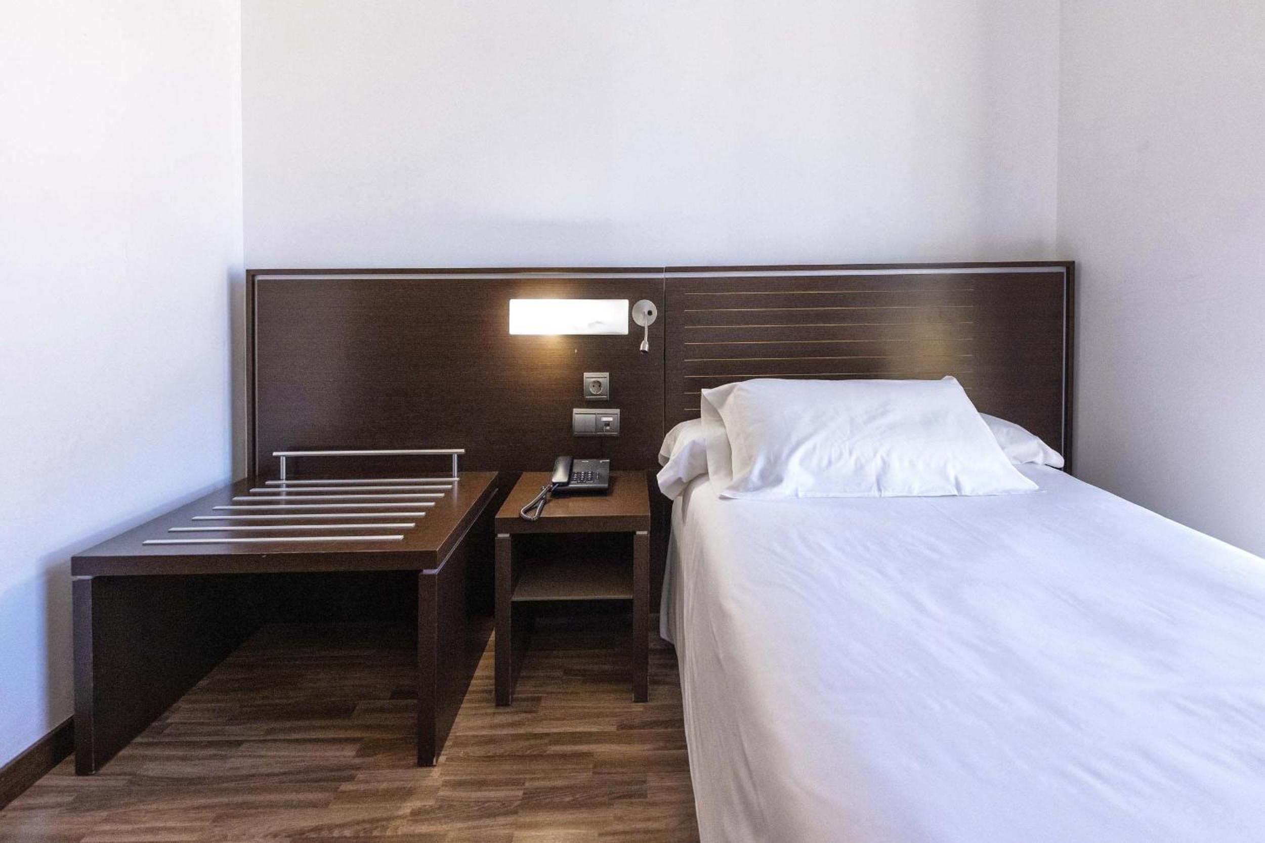 Single Room (1 Adult)