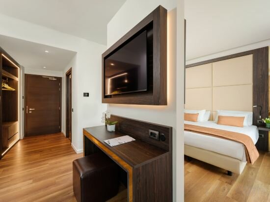 Executive Junior Suite