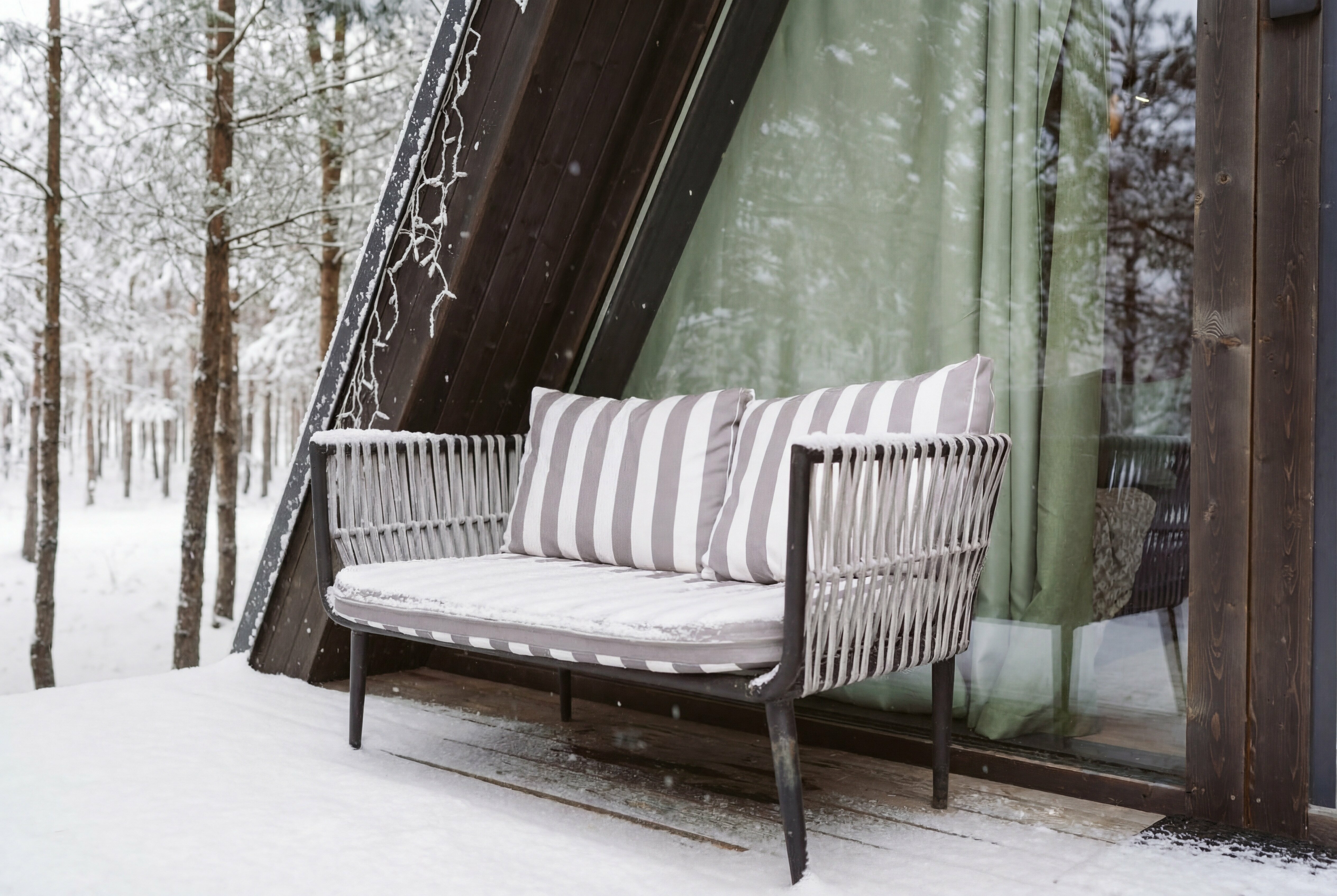 Коттедж с видом на лес