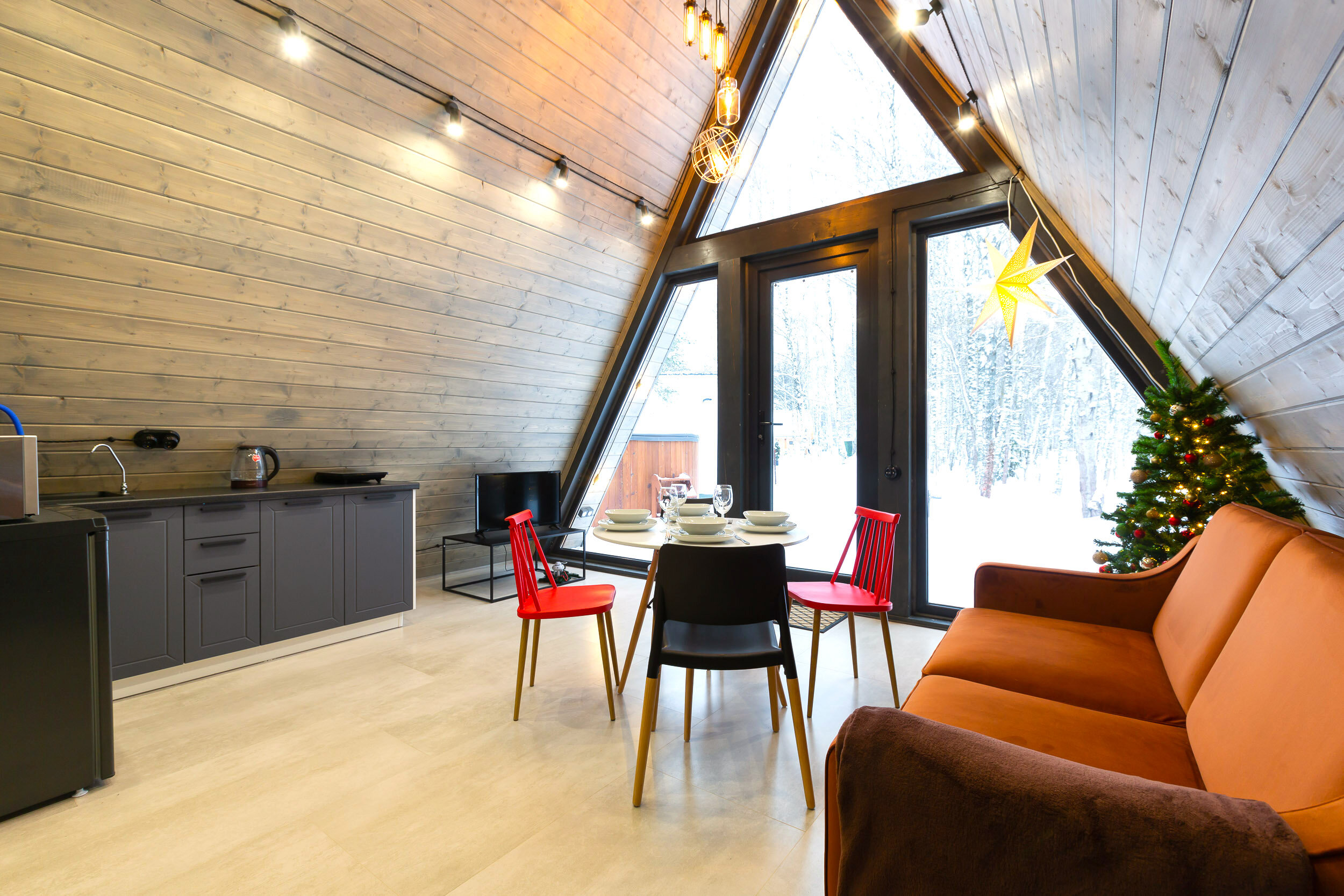 Коттедж с видом на лес