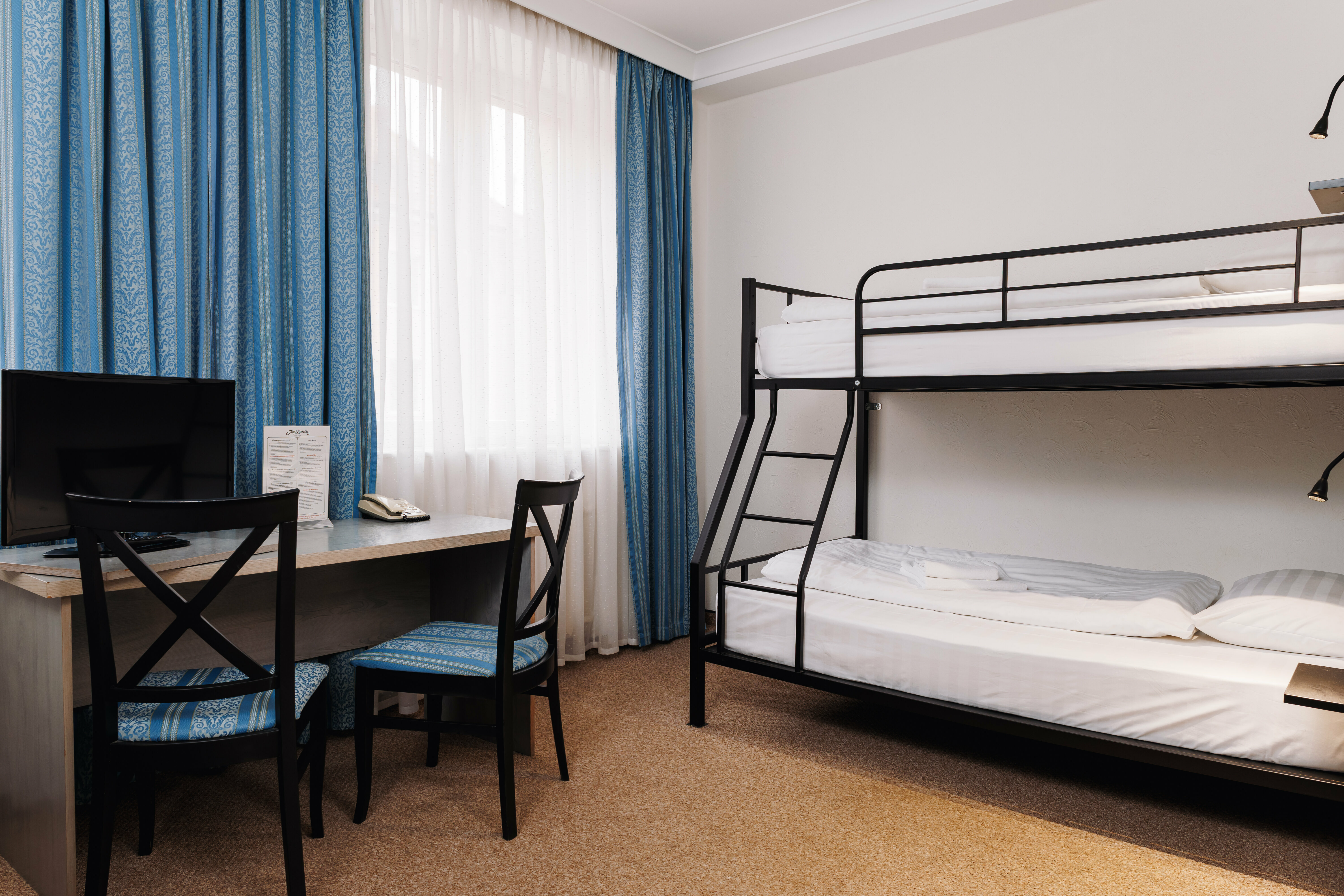 Общий номер для женщин с 4 кроватями