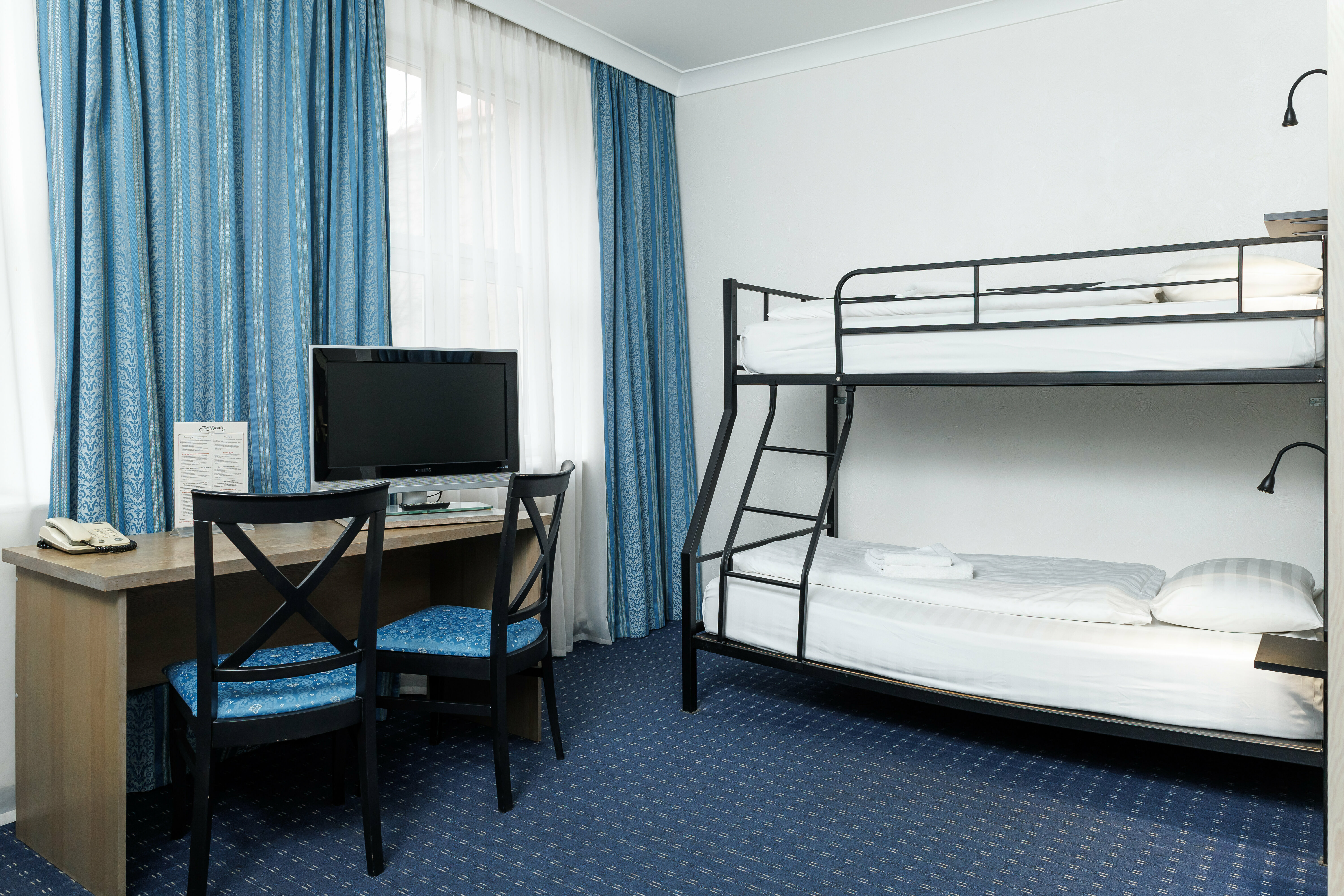 Номер с двухъярусными кроватями для двоих