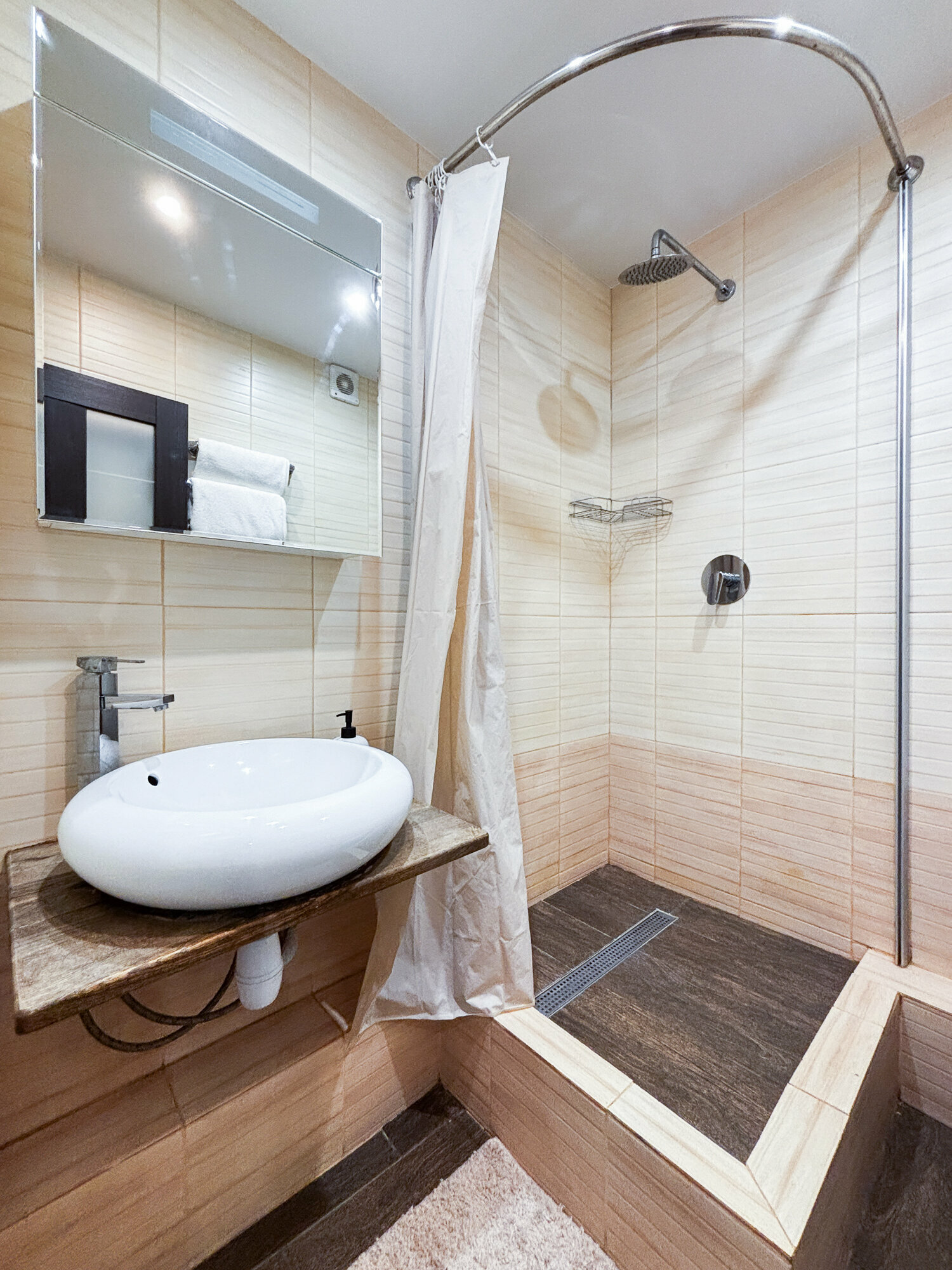 Небольшой двухместный номер с 1 кроватью