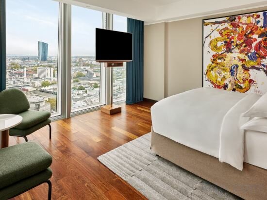Deluxe Panoramic King Room Non Smoking