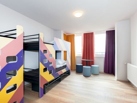Bed In 8-Bed Dormitory Room (Mixed Gender)