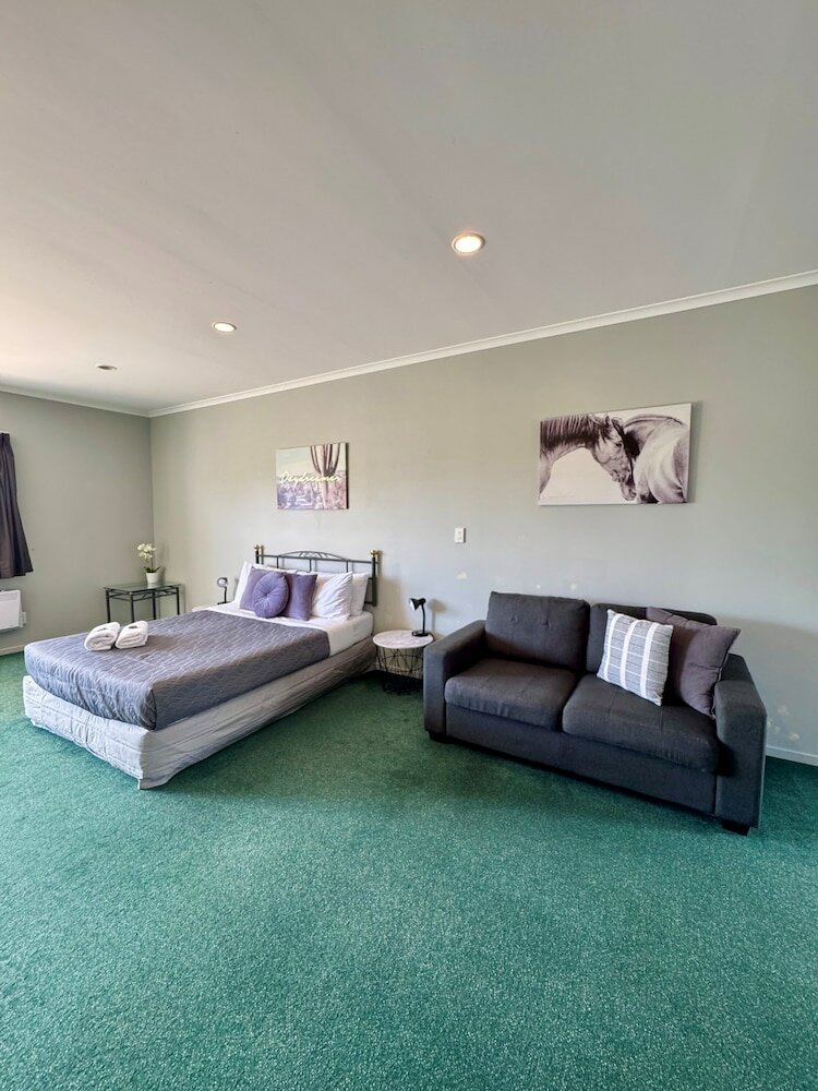 Executive Studio Suite