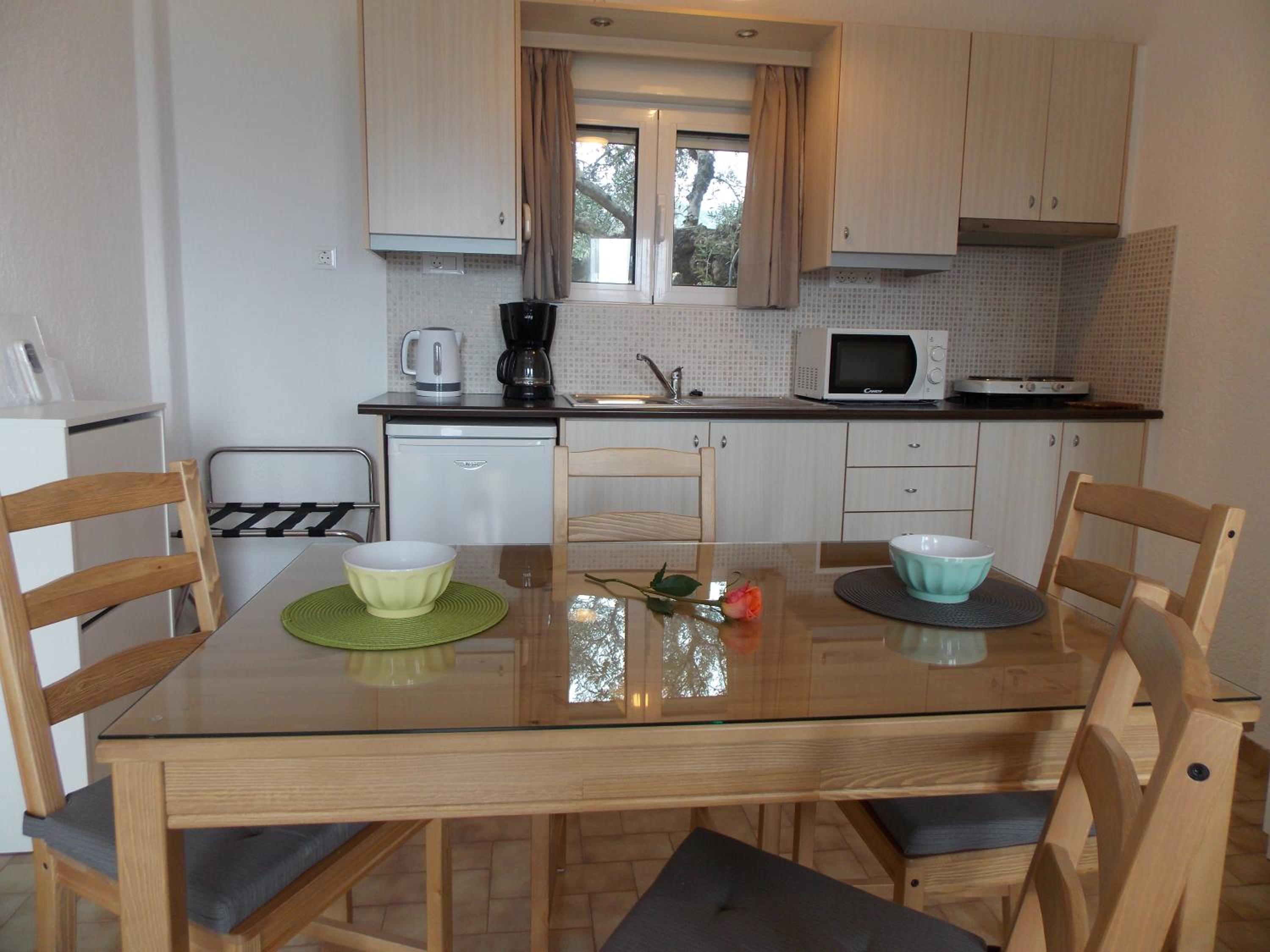 One-Bedroom Apartment with Sea View