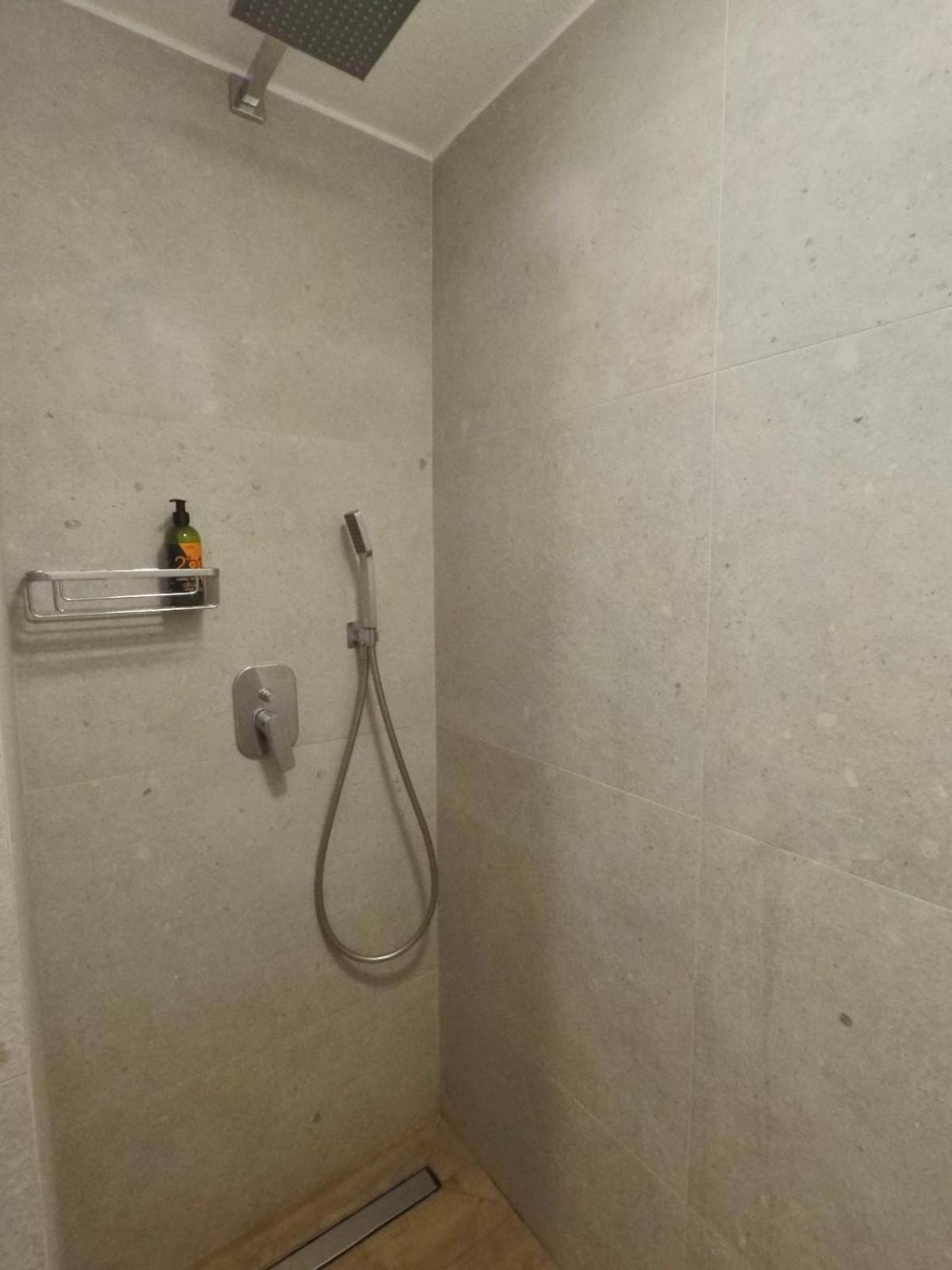 One-Bedroom Apartment with Sea View