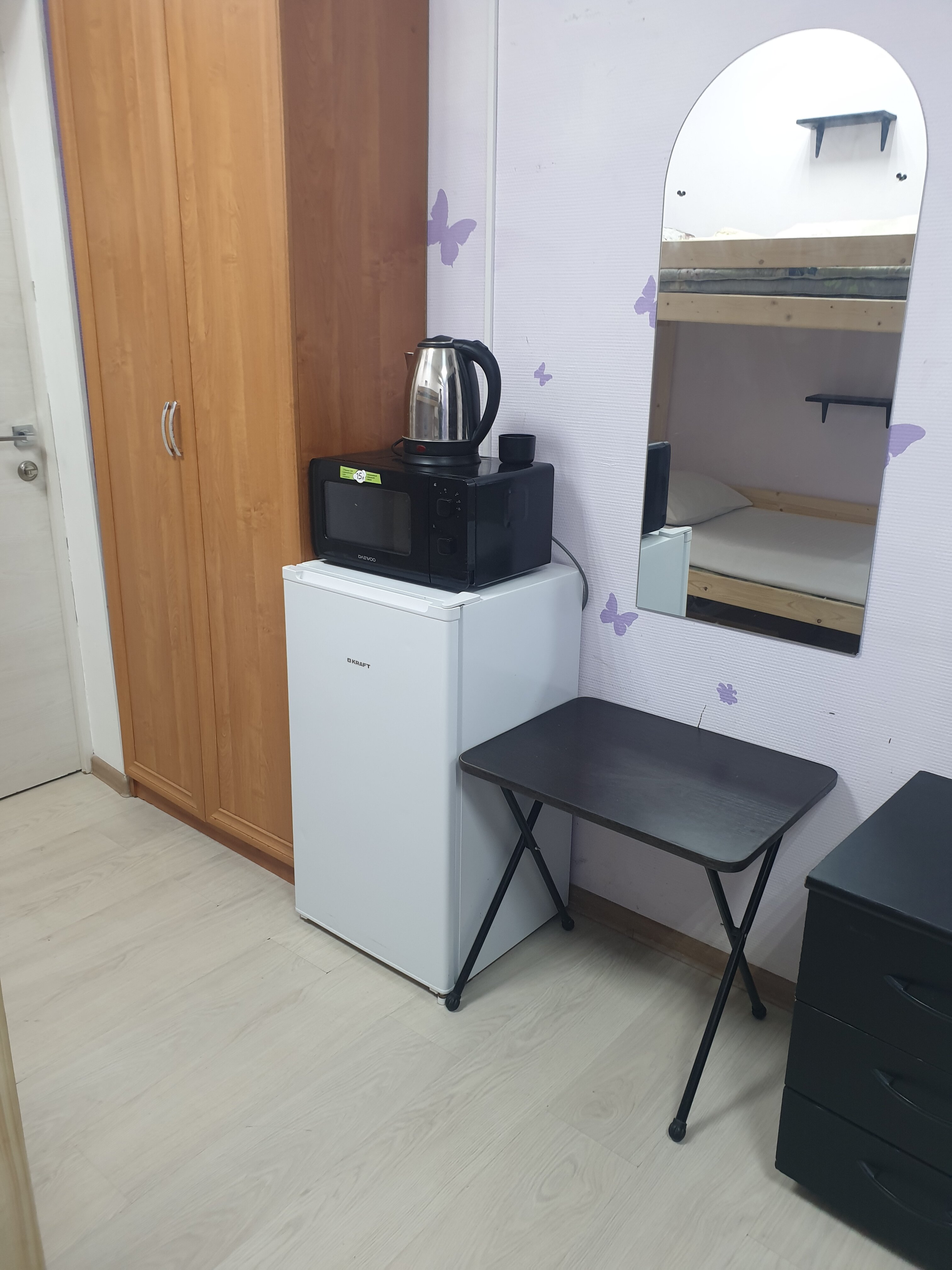 Семейный номер с общей ванной комнатой