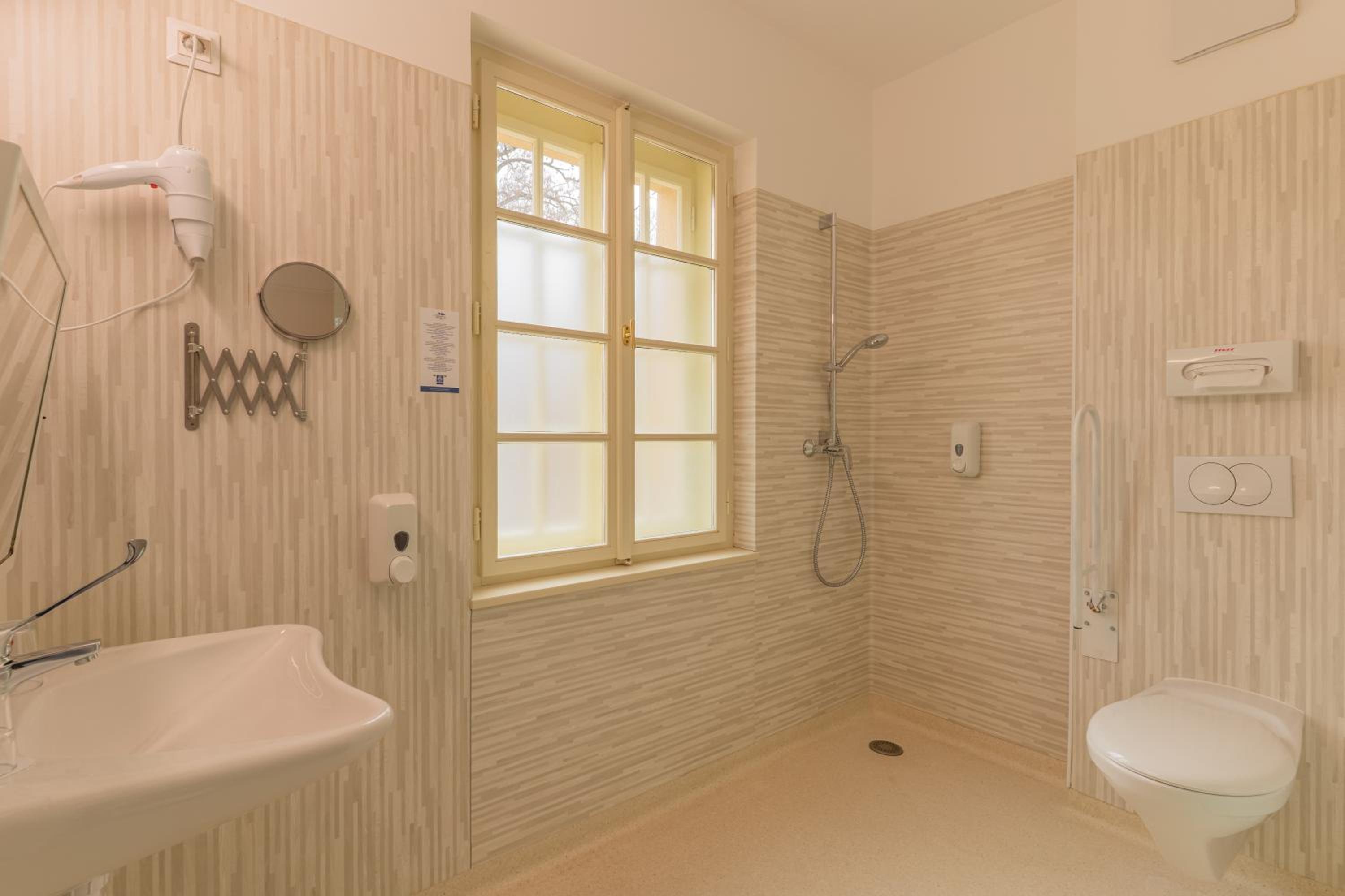 Comfort Single Room