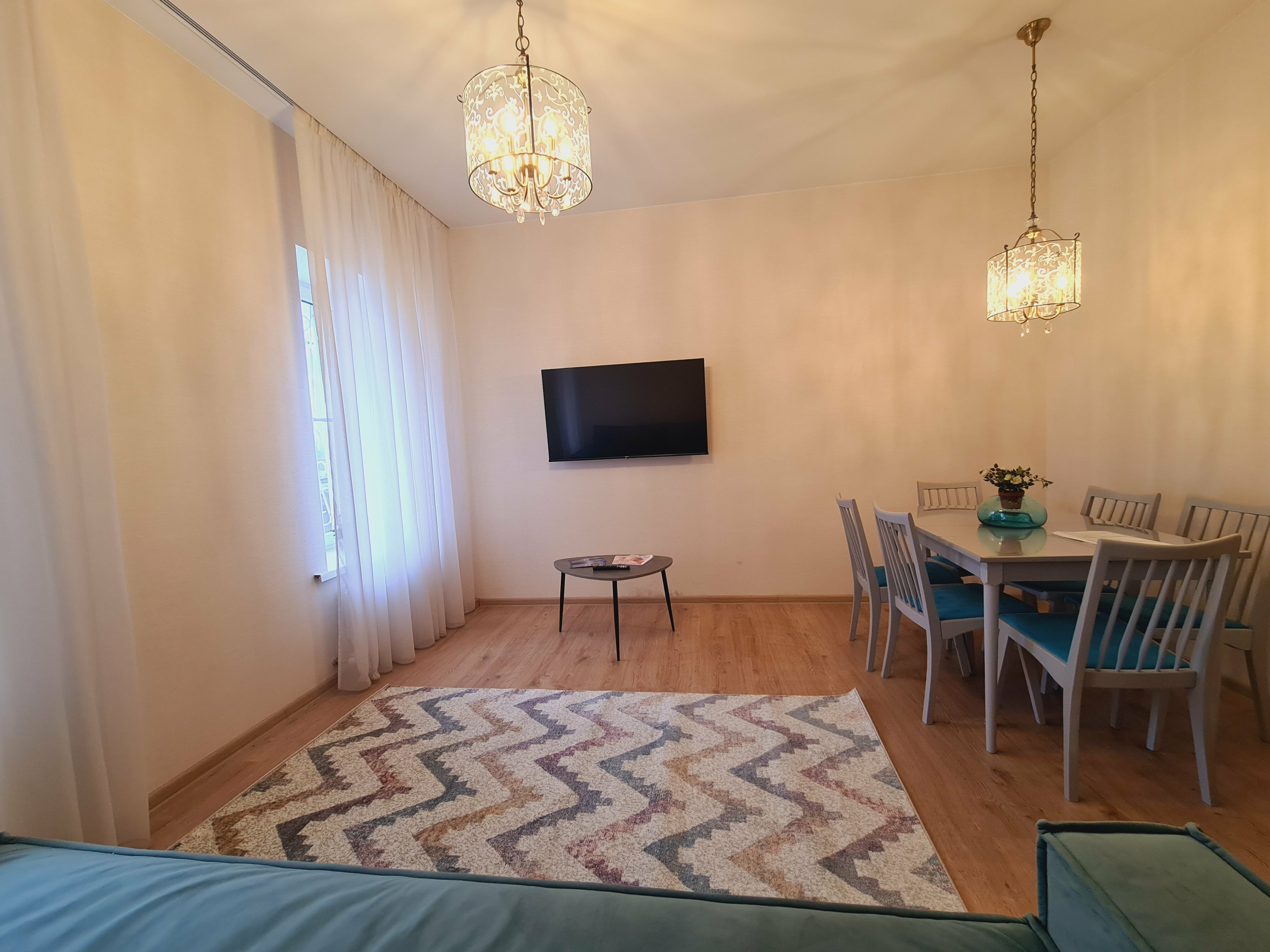 Апартаменты на Чкалова 4 -  2х комн. ( 4 гостя)