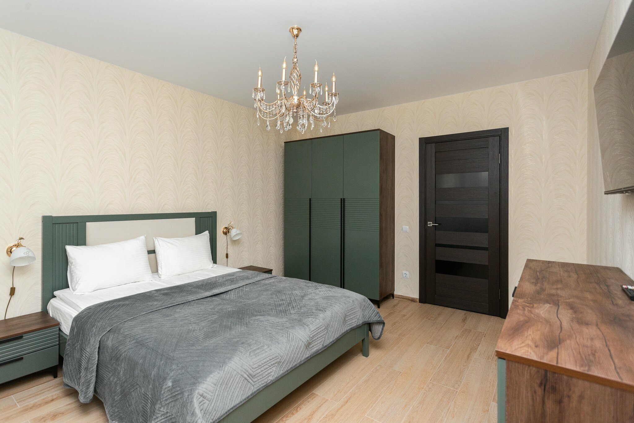 Апартаменты 2к №19: г. Калининград, ул. Октябрьская, д. 57, 2 этаж из 8, 70 м2