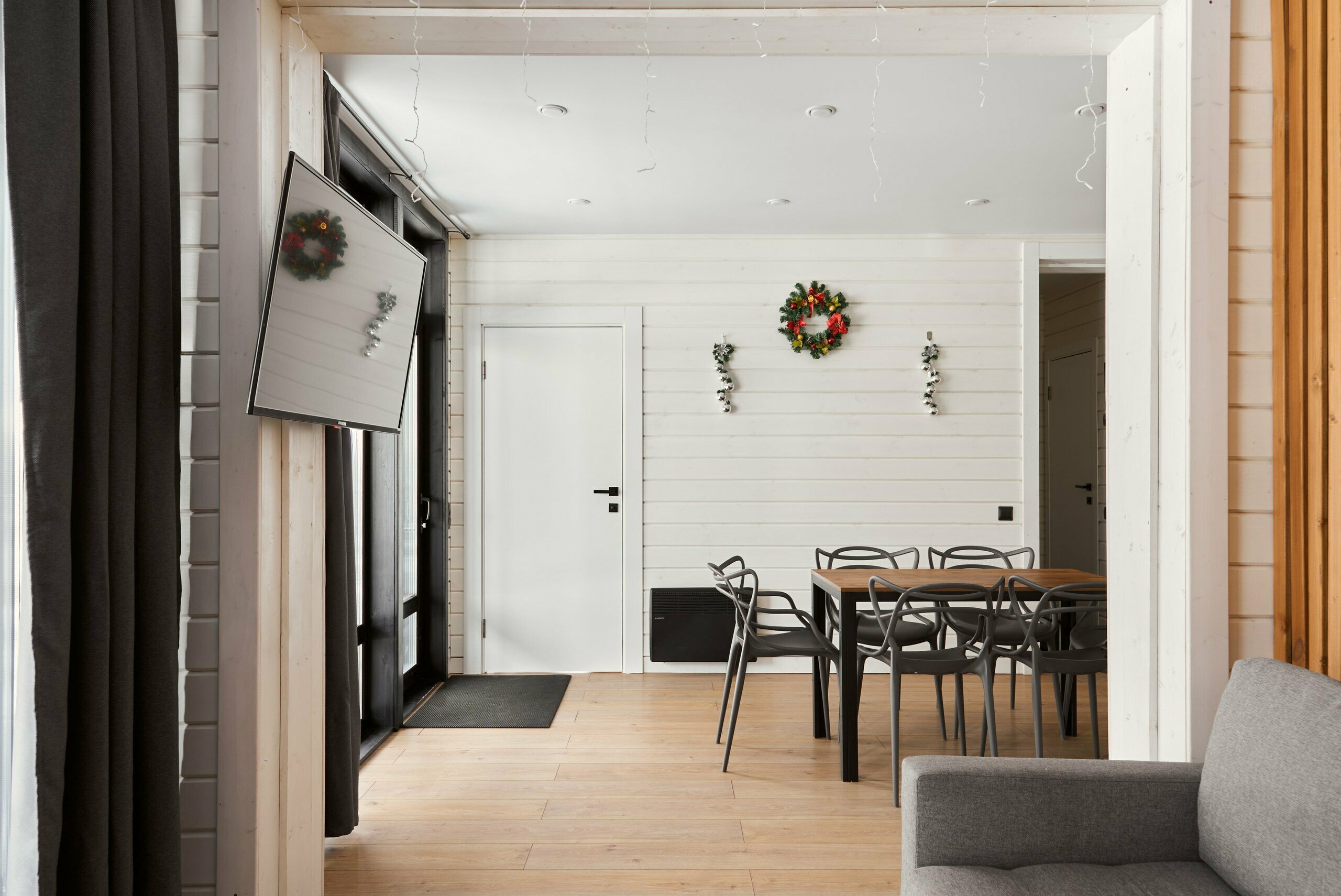 Коттедж с двумя спальнями  и чаном (растопка чана не включена в стоимость)