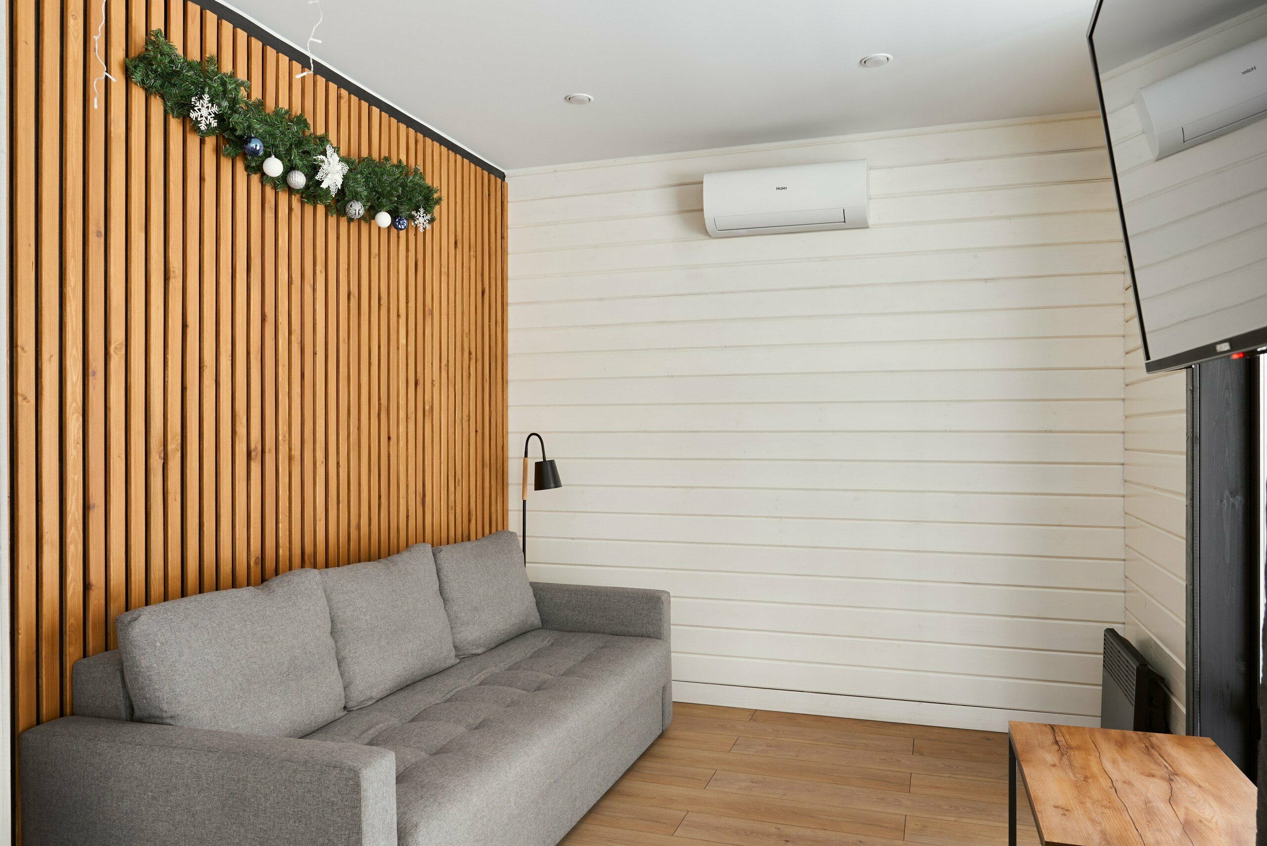 Коттедж с двумя спальнями  и чаном (растопка чана не включена в стоимость)