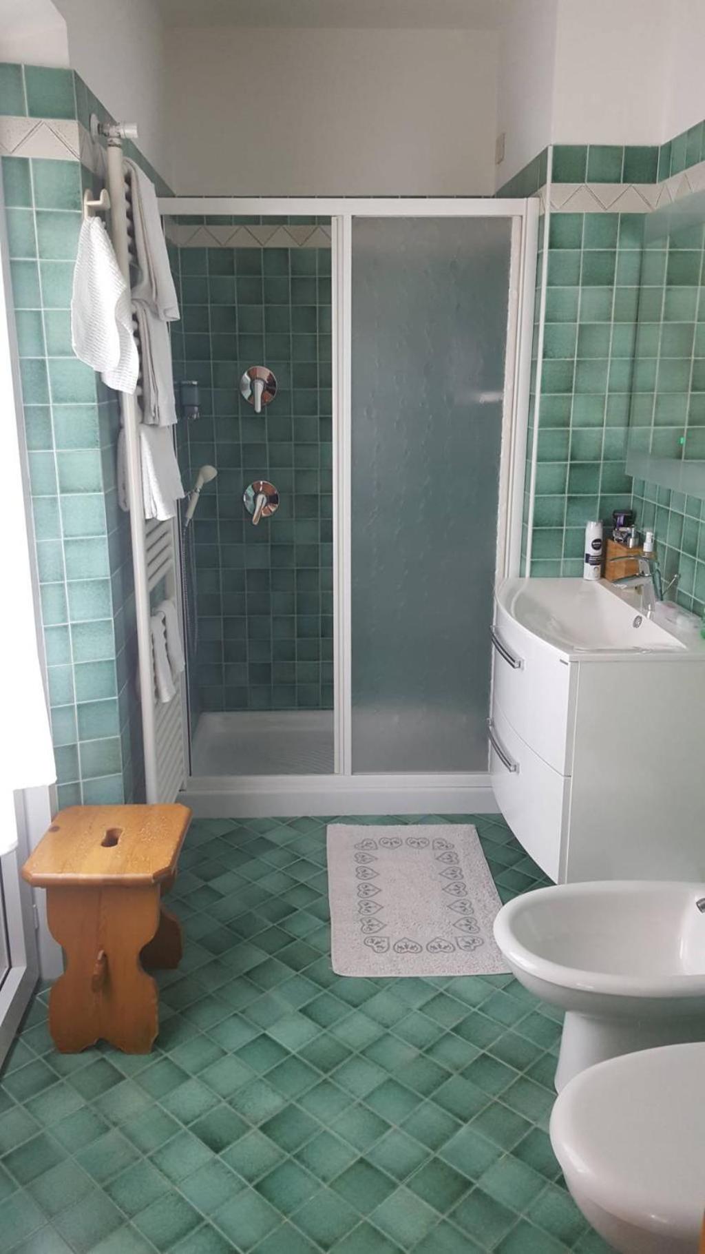 Double Room (1 Adult)
