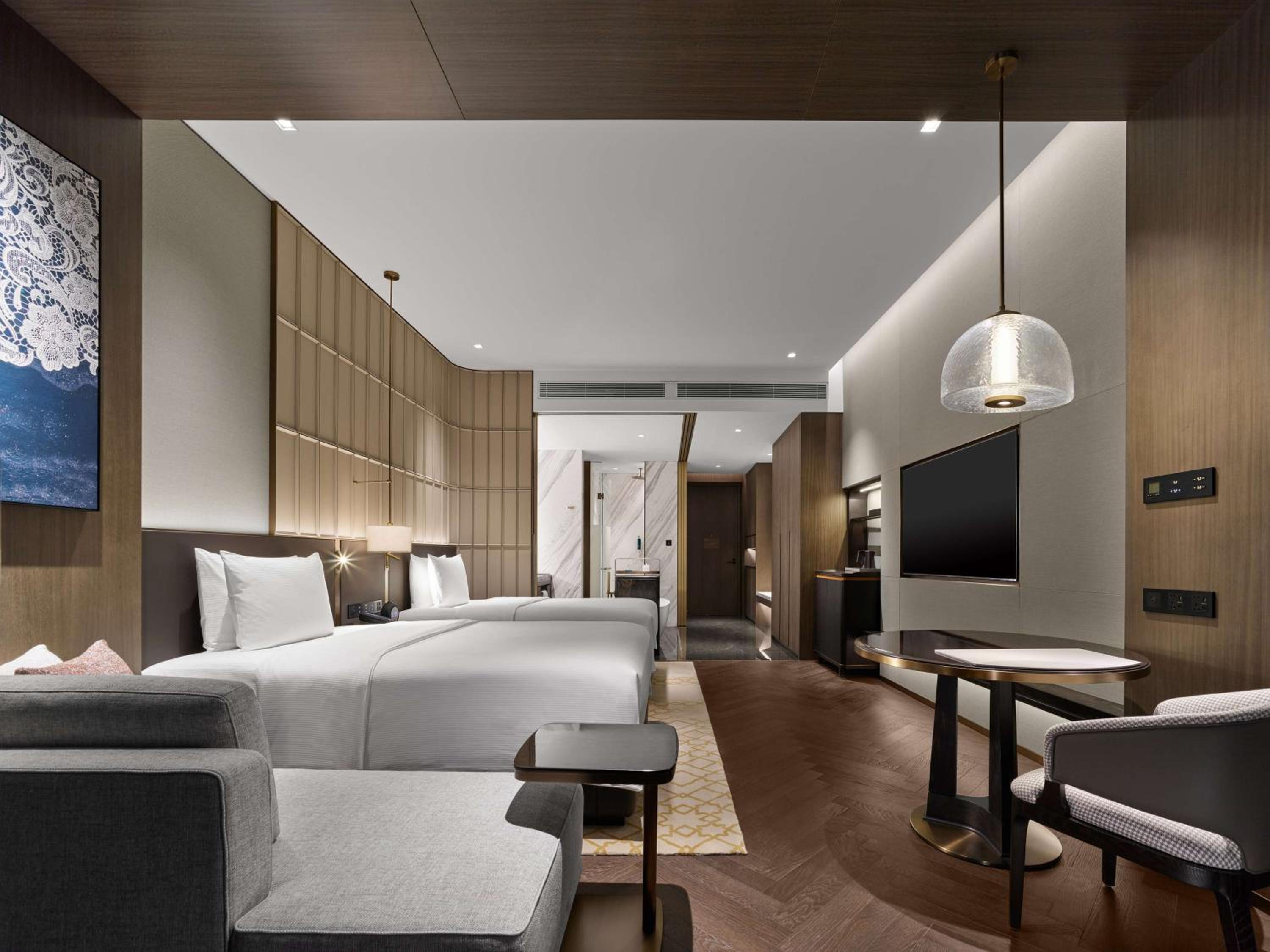 Twin Guest Room with Lake View