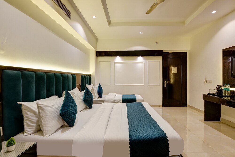 Triple Room, City View