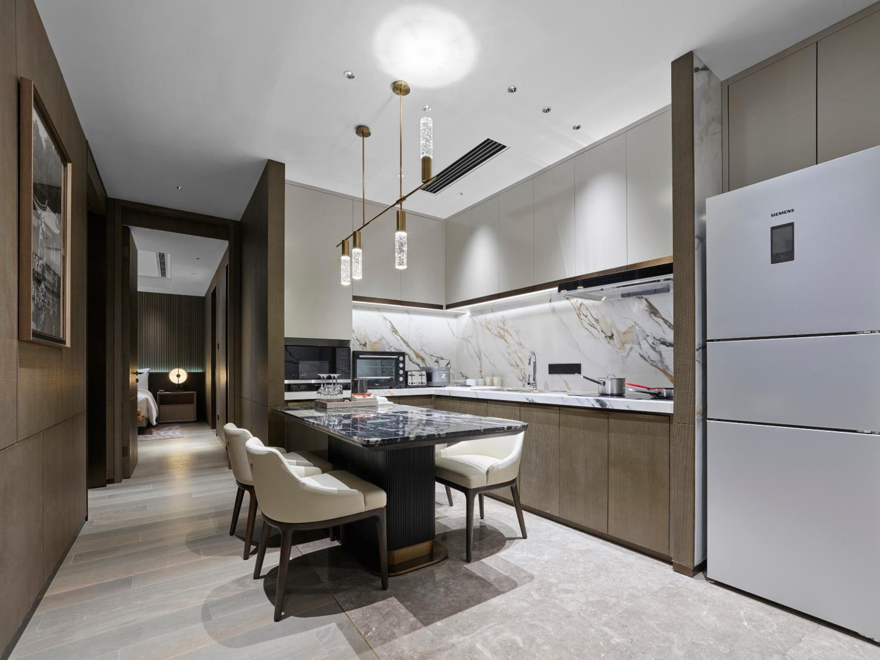 Two-Bedroom King Suite