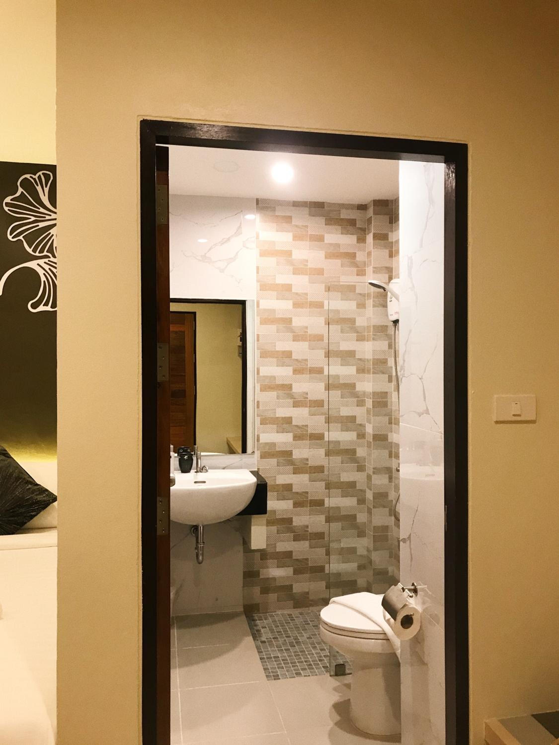 Superior Twin Room with No Window