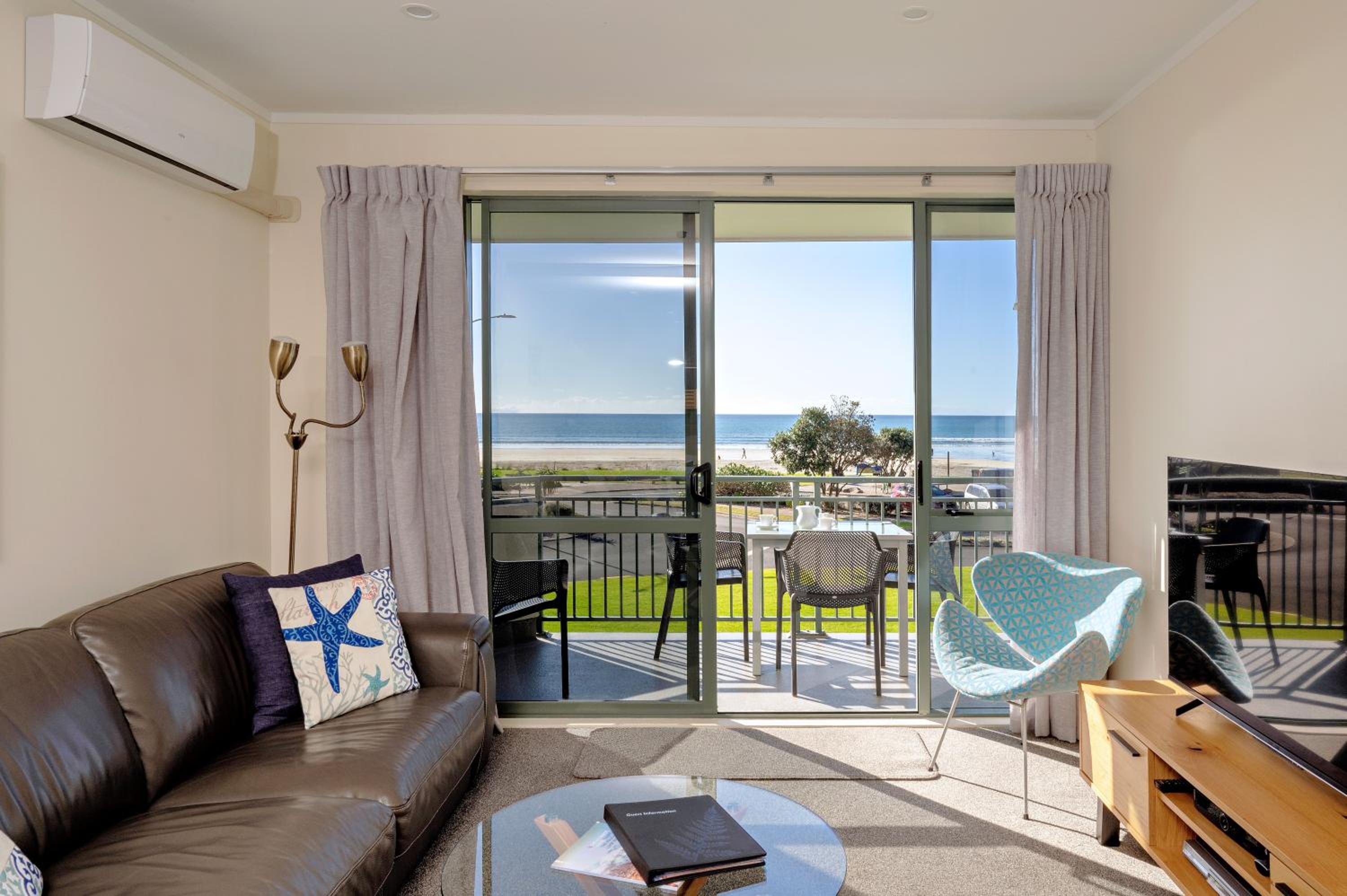 One-Bedroom Apartment with Ocean View
