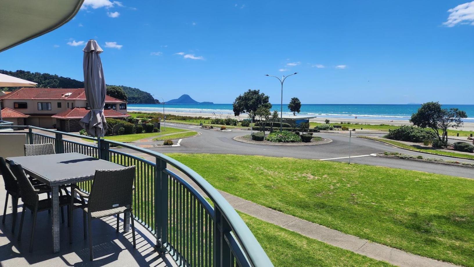 Two-Bedroom Deluxe Apartment with Ocean View