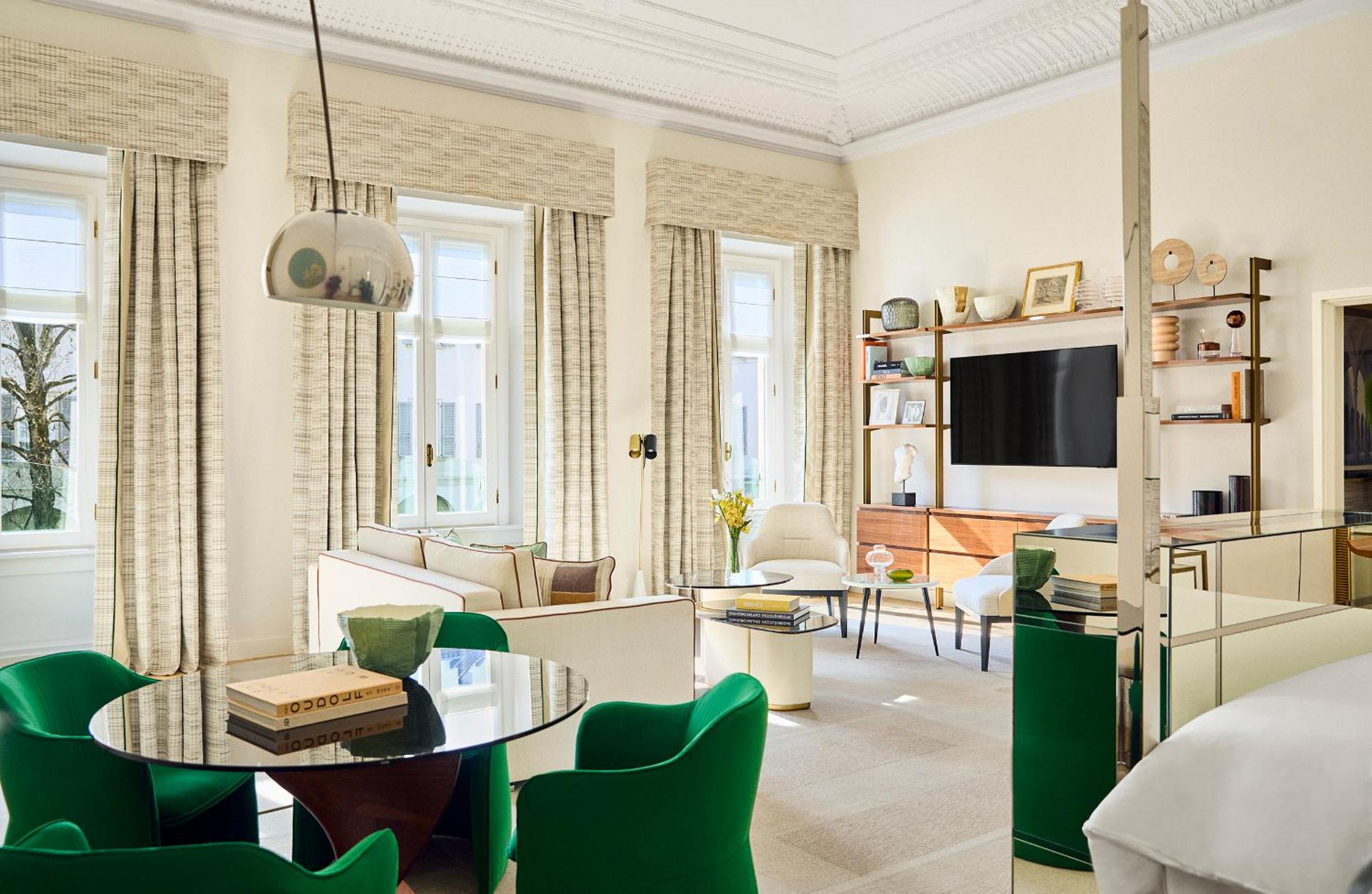 Renaissance One Bedroom Suite