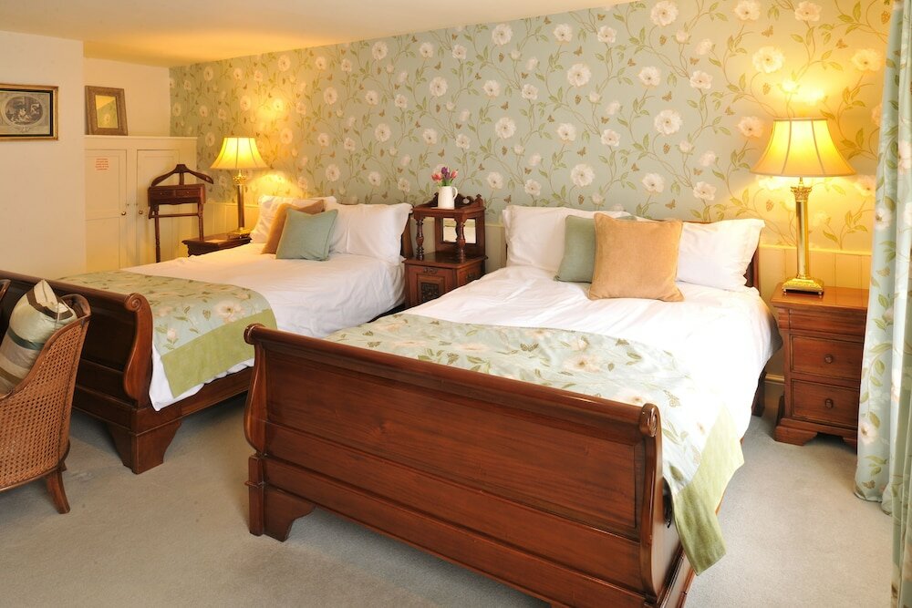 Family Double or Twin Room, 2 Double Beds, Ensuite, Courtyard View