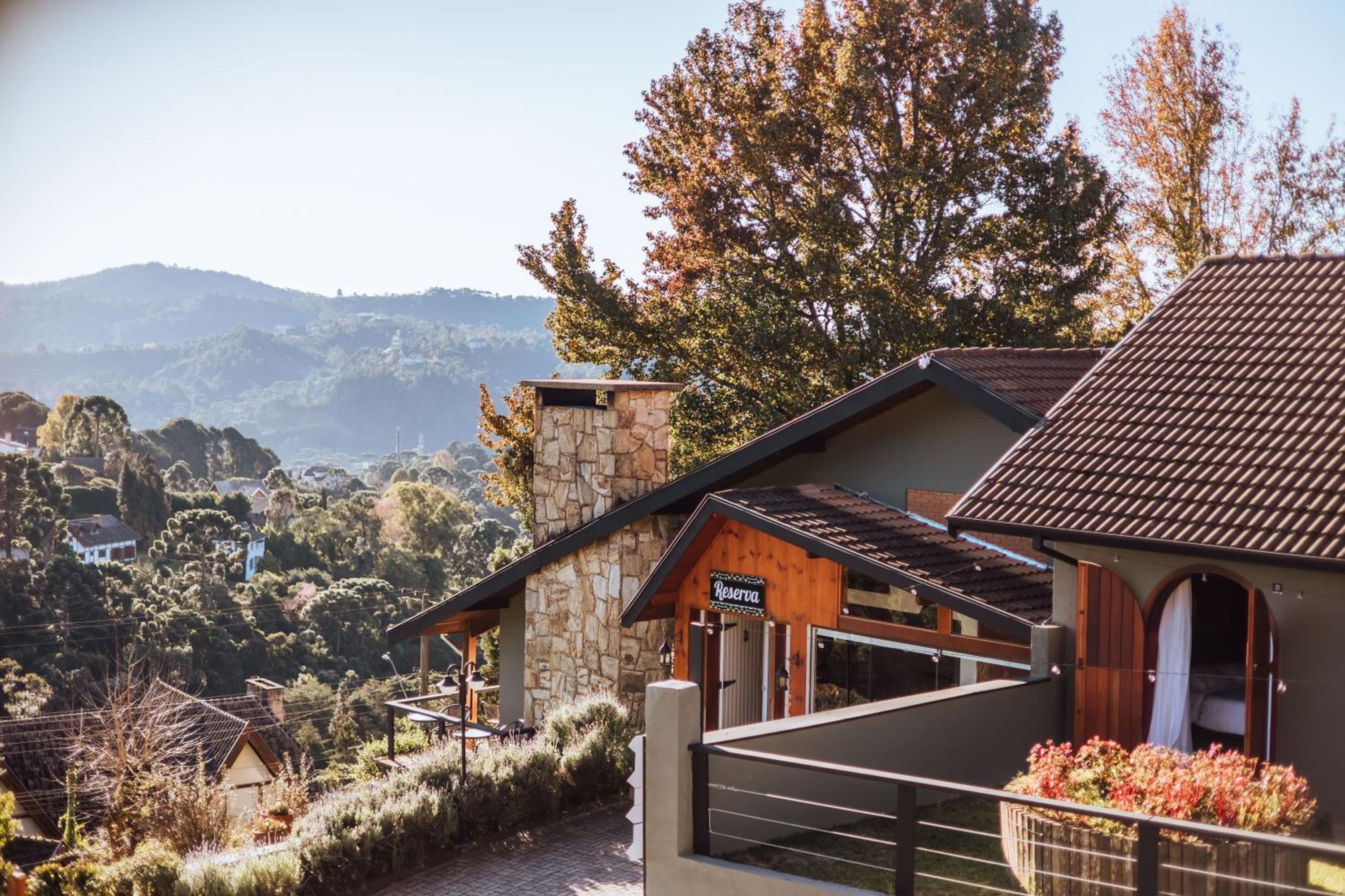 Deluxe Suite with Spa Bath