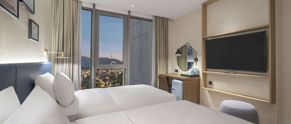 Premium Twin Room, 2 Twin Beds (High Floor)