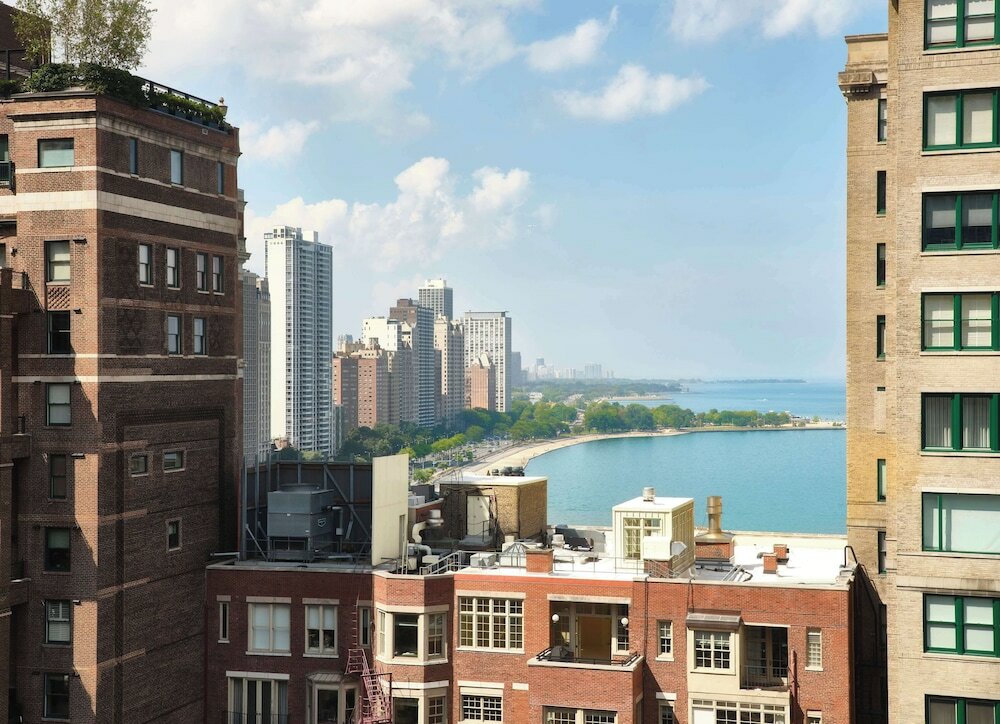 Deluxe Suite, Multiple Beds, Lake View (King and Queen Bed)