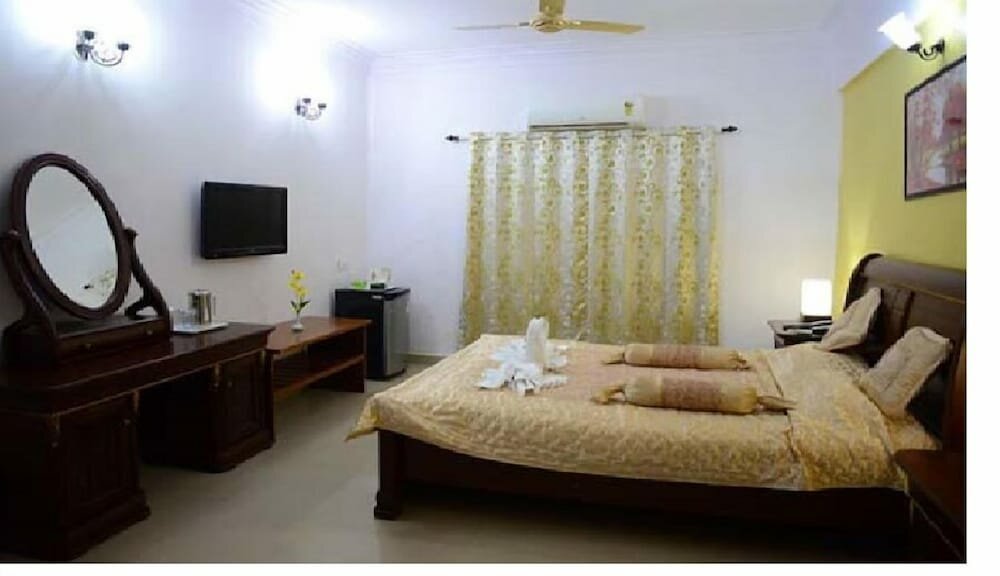 Indulgence Suite Room