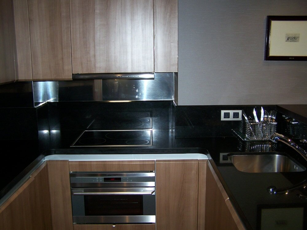 Suite, Kitchen