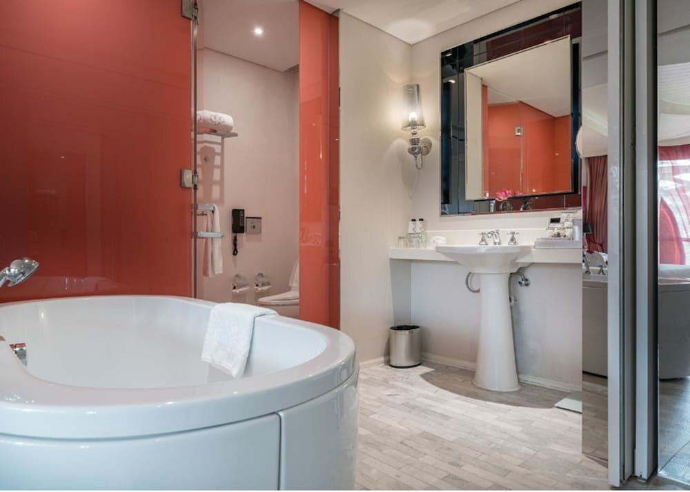 Premier Room, Garden View (Deluxe)