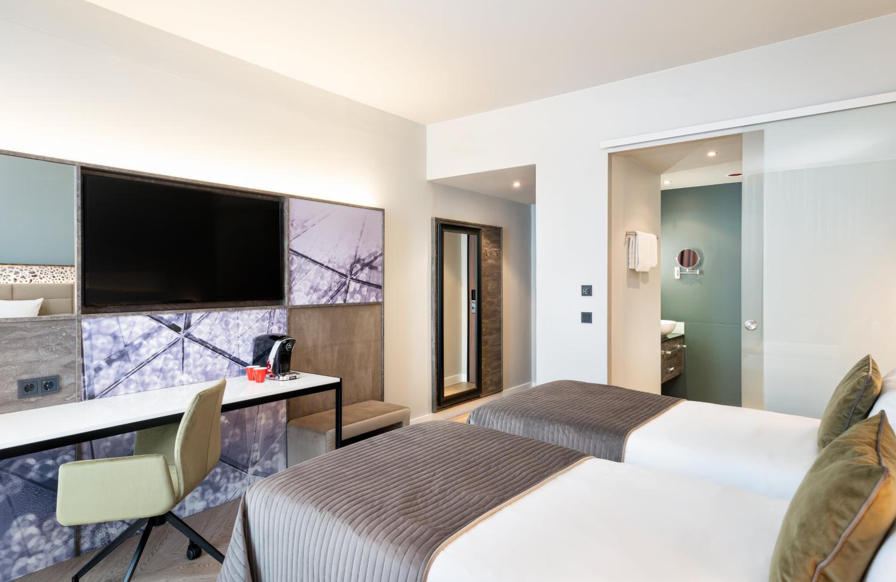 Superior Triple Room