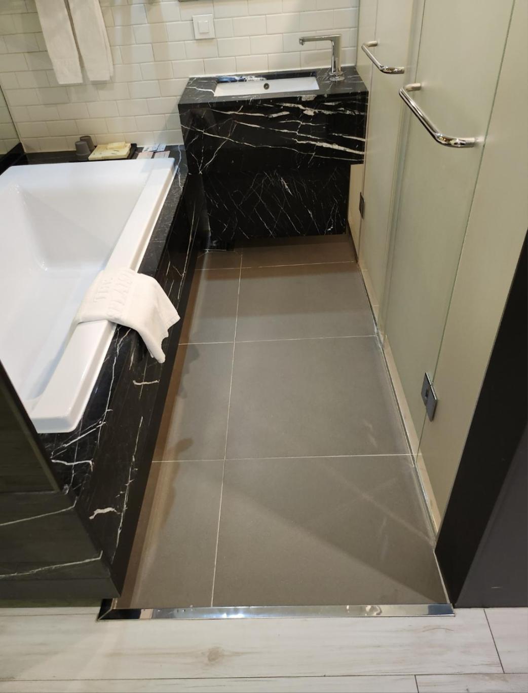 Standard Latex Double Room