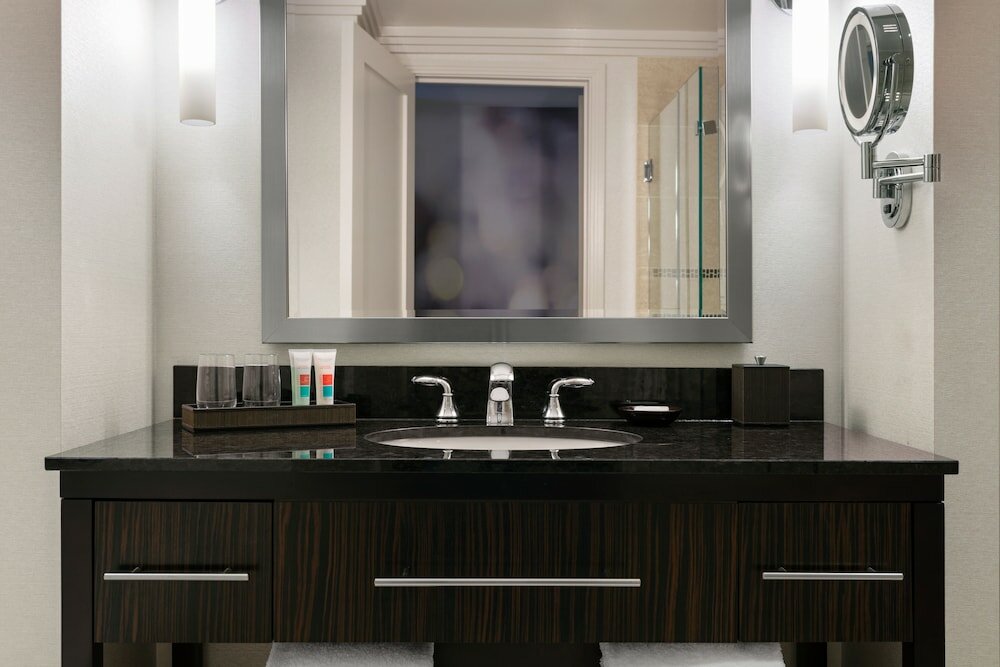 Premium Room, 1 King Bed