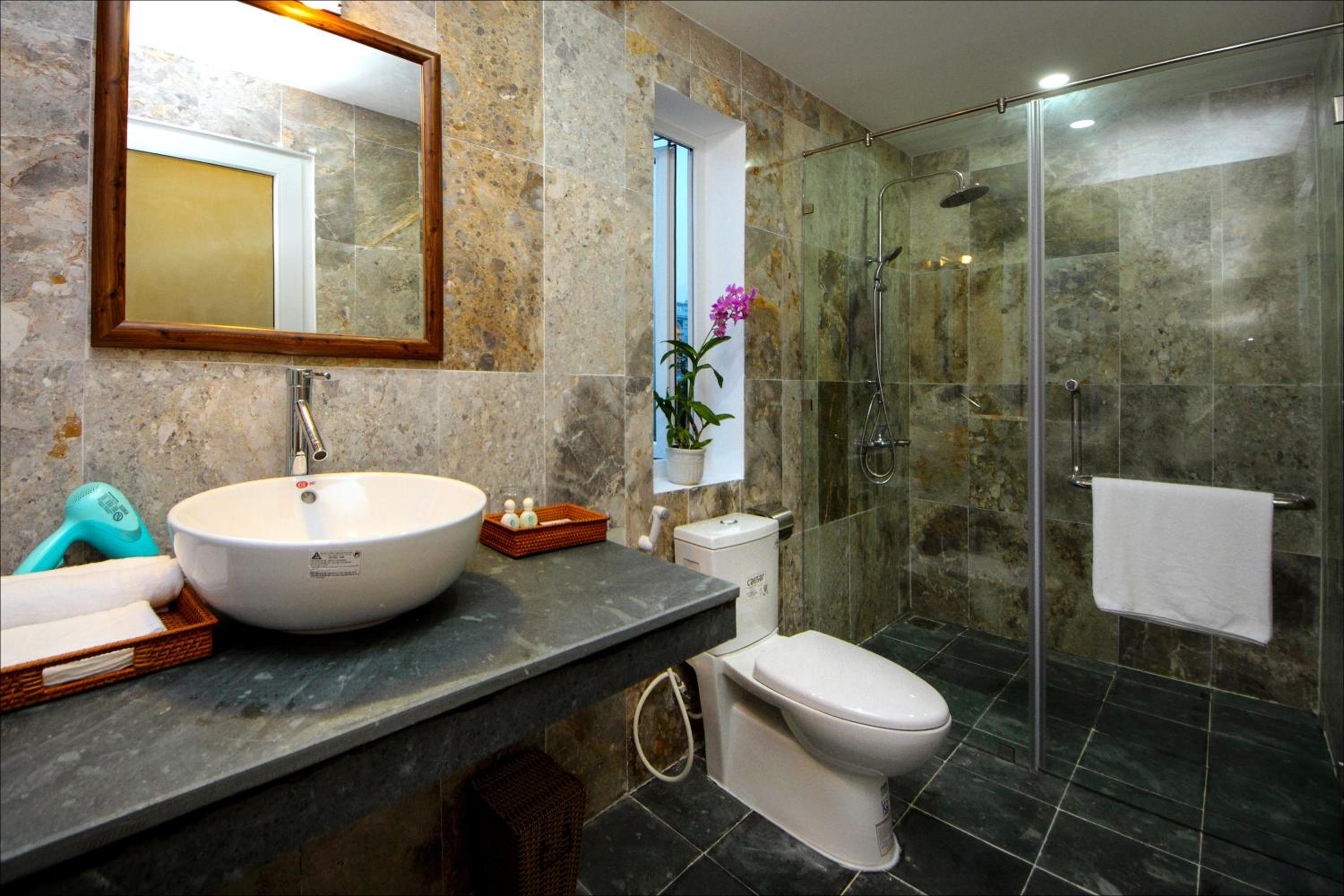 Deluxe Double or Twin Room with Pool View