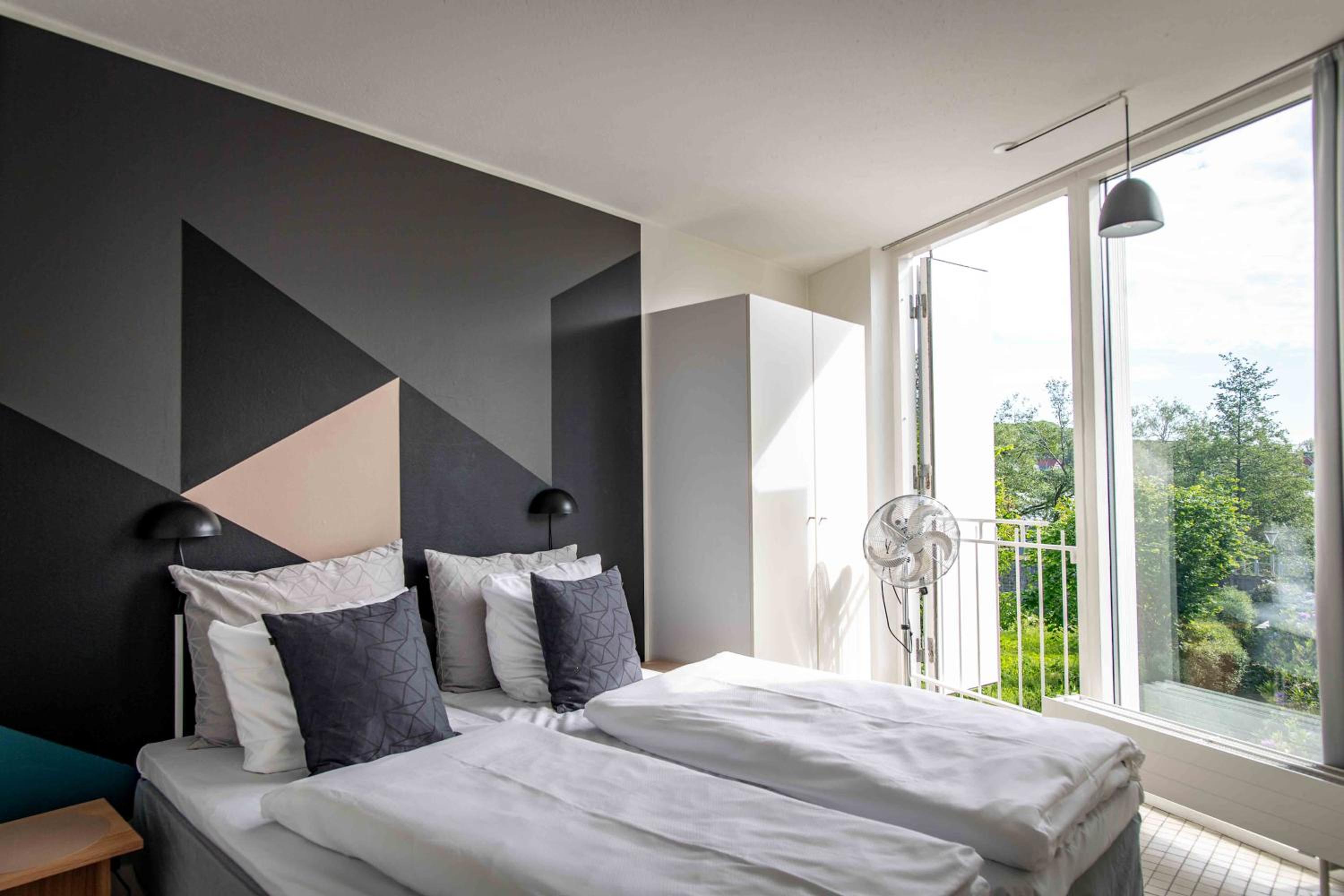 Apartment for 6 people with Partial Lake View