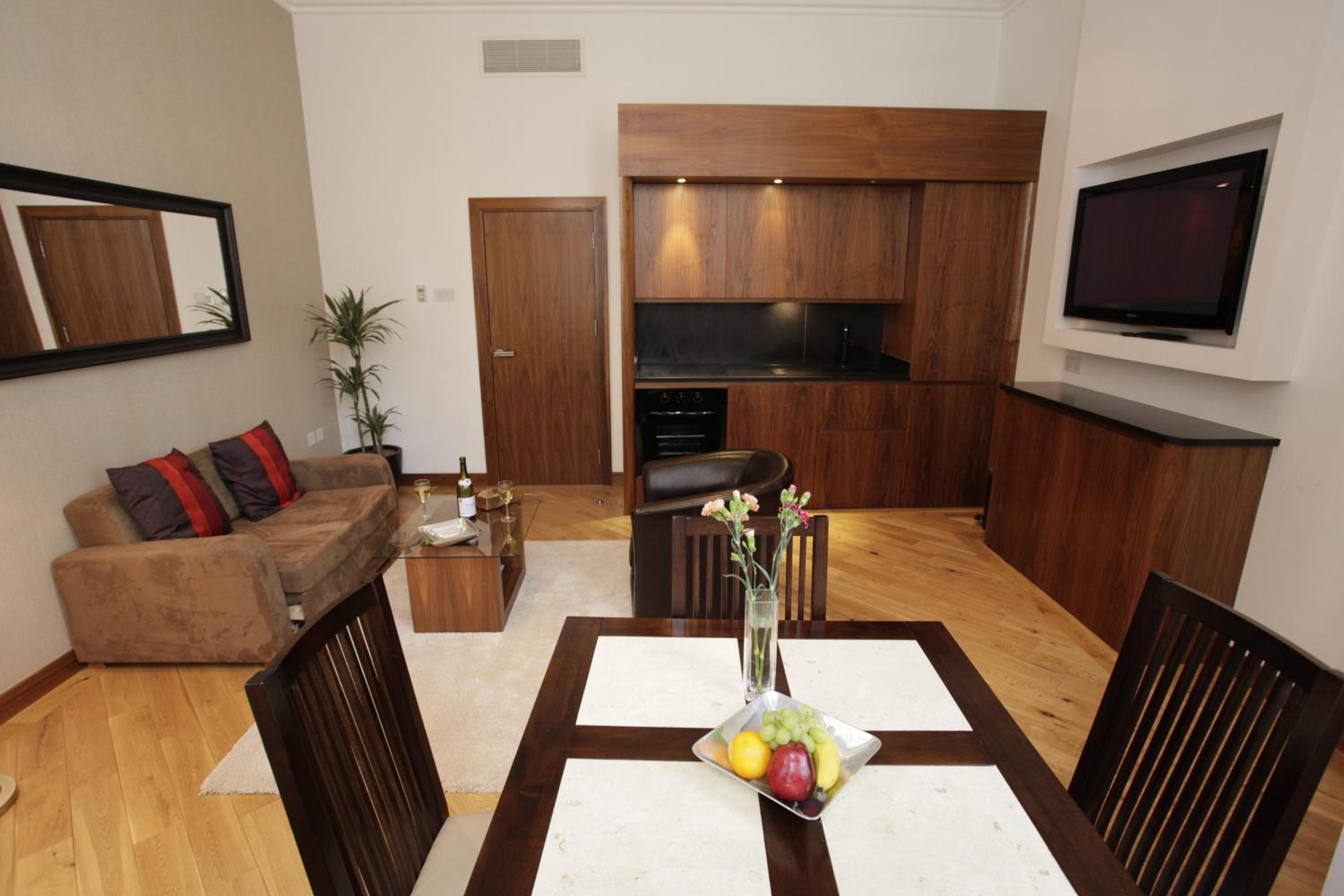 One-Bedroom Apartment