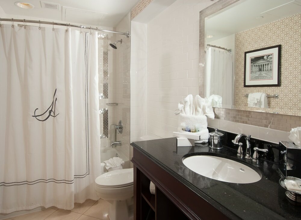 Alexander Executive Suite