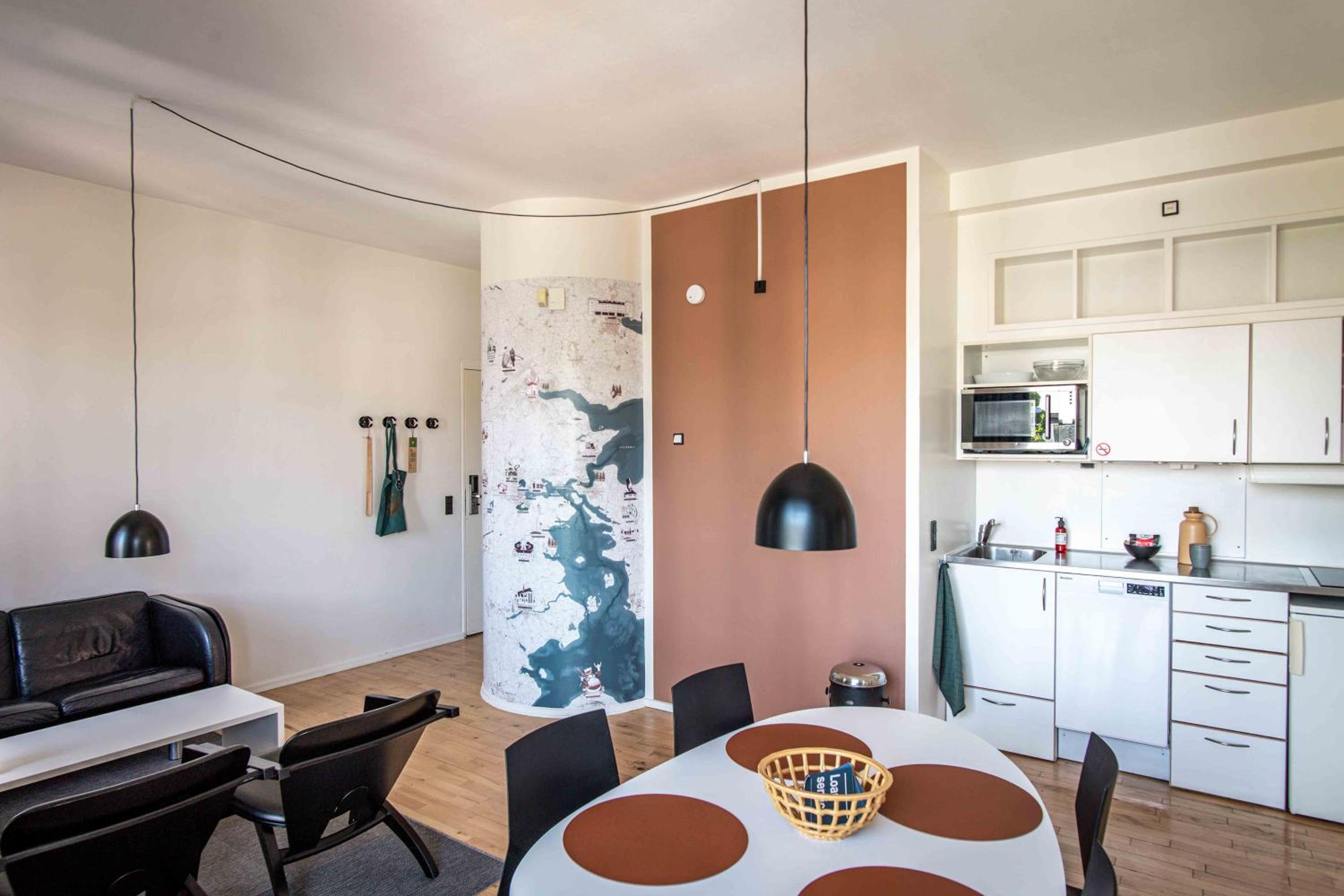 Two-Bedroom Apartment with Courtyard View