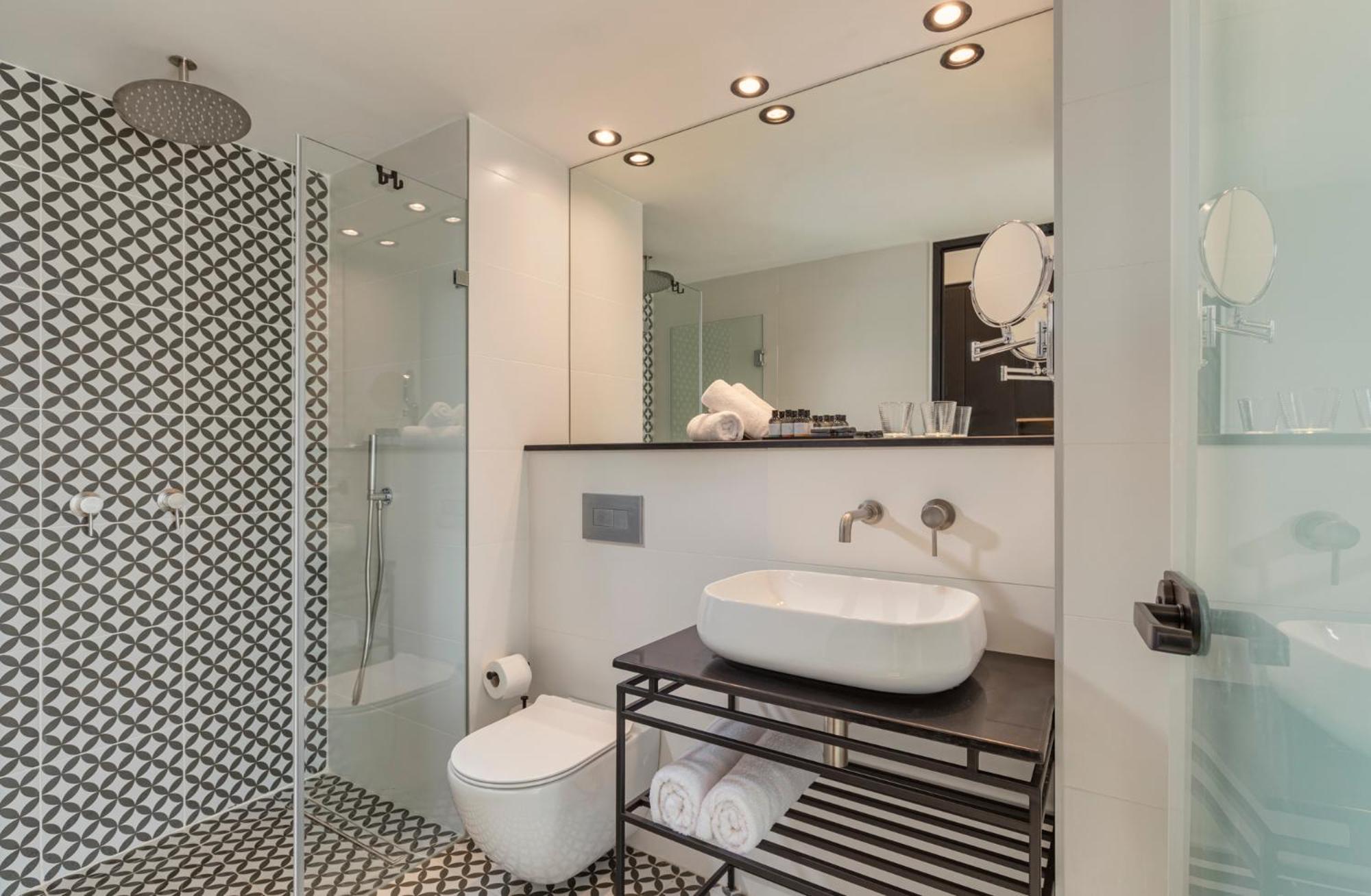 Deluxe Room with Balcony