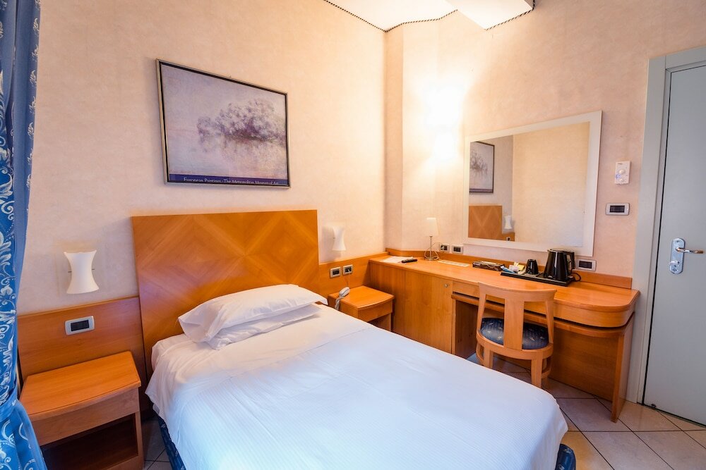 Superior Single Room, 1 Bedroom (Large Single Bed)