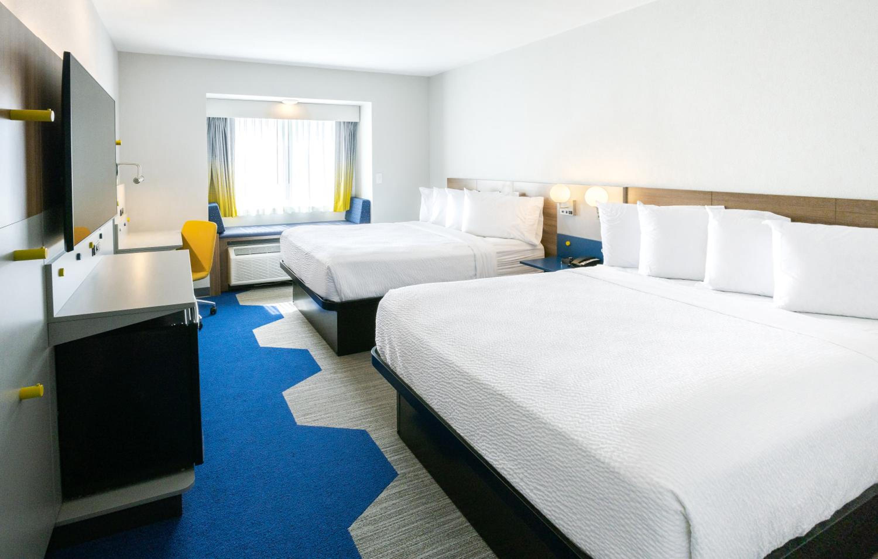 Queen Room with Two Queen Beds - Non-Smoking