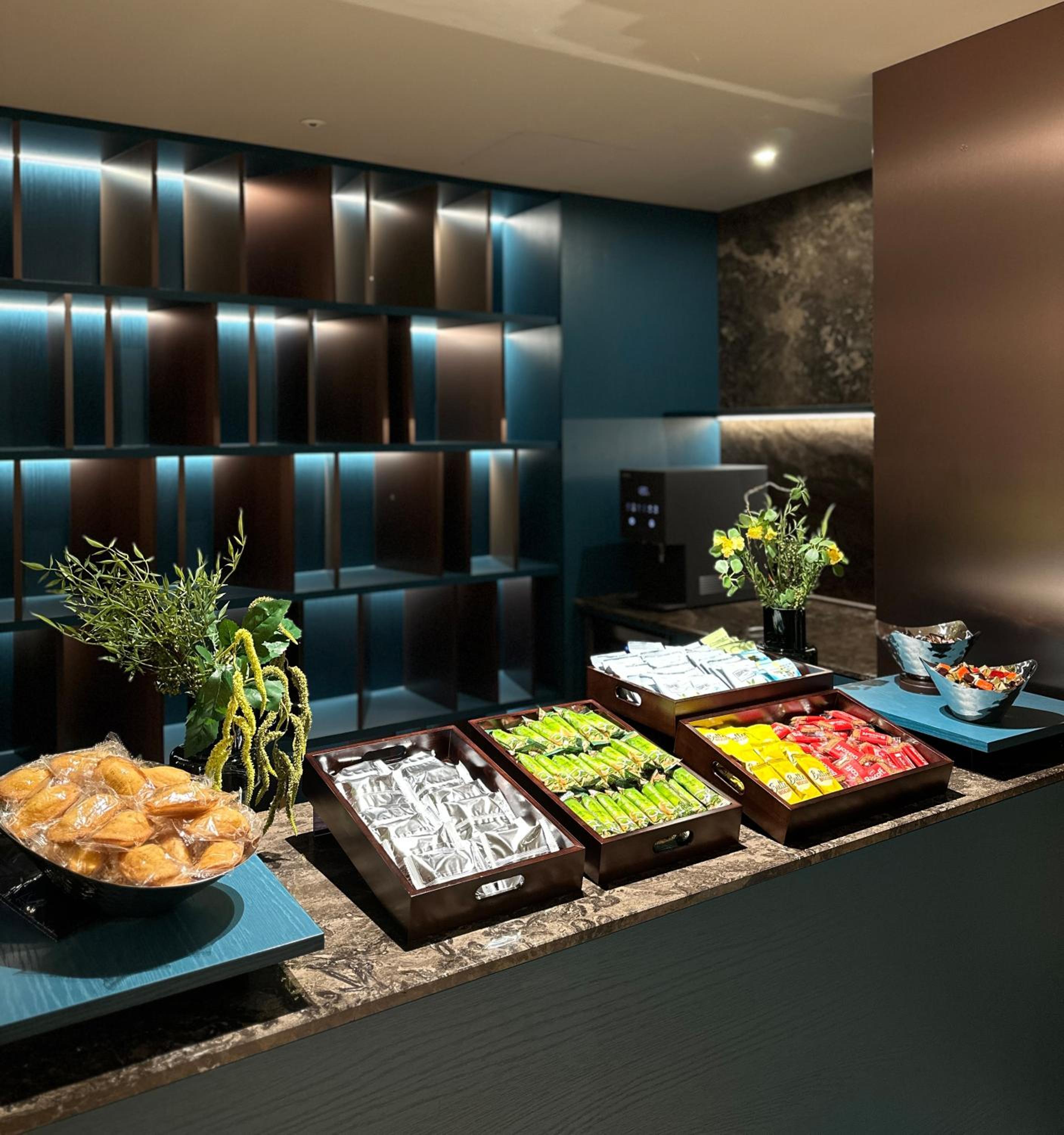 [EF PKG] Executive Double City View + Acqua Di Parma Amenity Set + Welcome Busan Mini-bar (Provided Check-In)