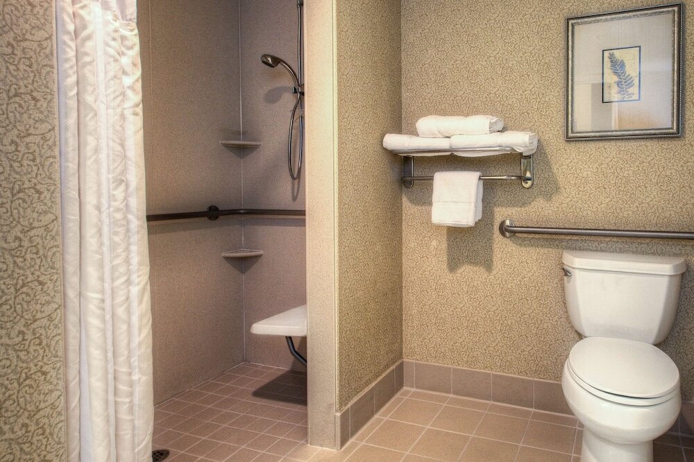 One King Bed Accessible