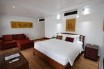 Luxury Suite, 1 King Bed в Le Siam Hotel