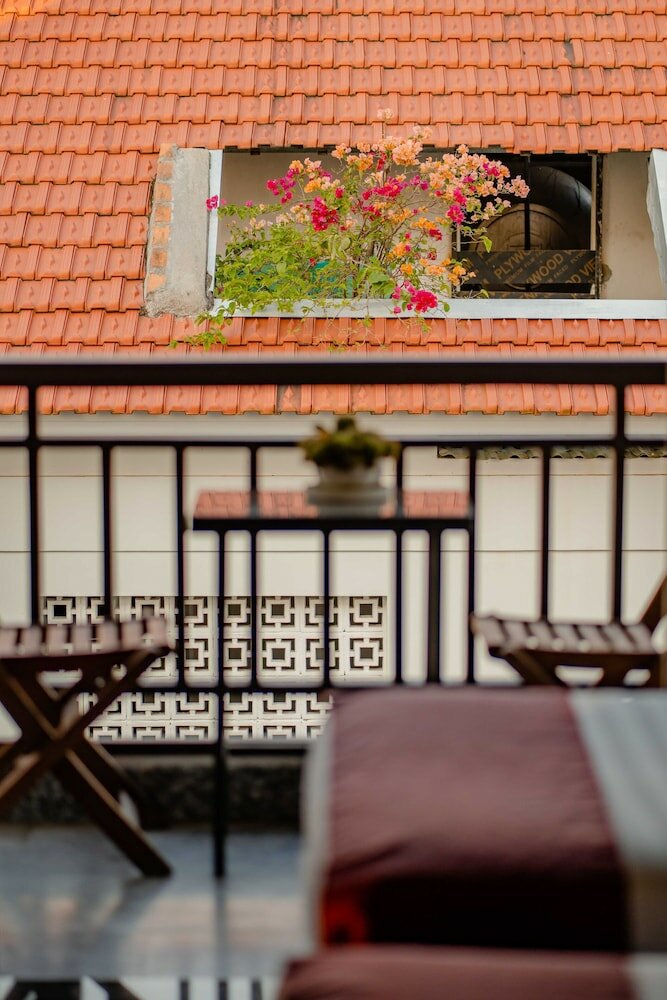 Deluxe Triple Room, Balcony, Pool View